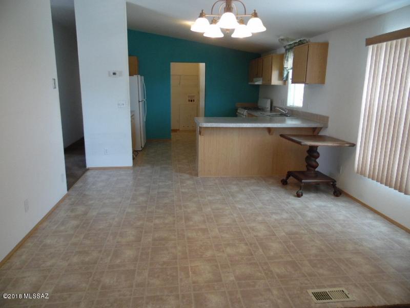 6034 E House Rock Lane