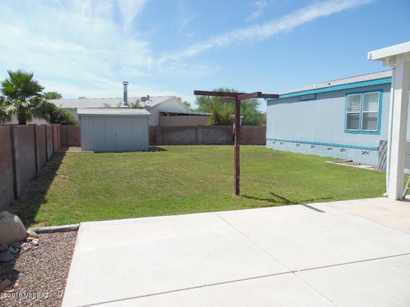 6034 E House Rock Lane