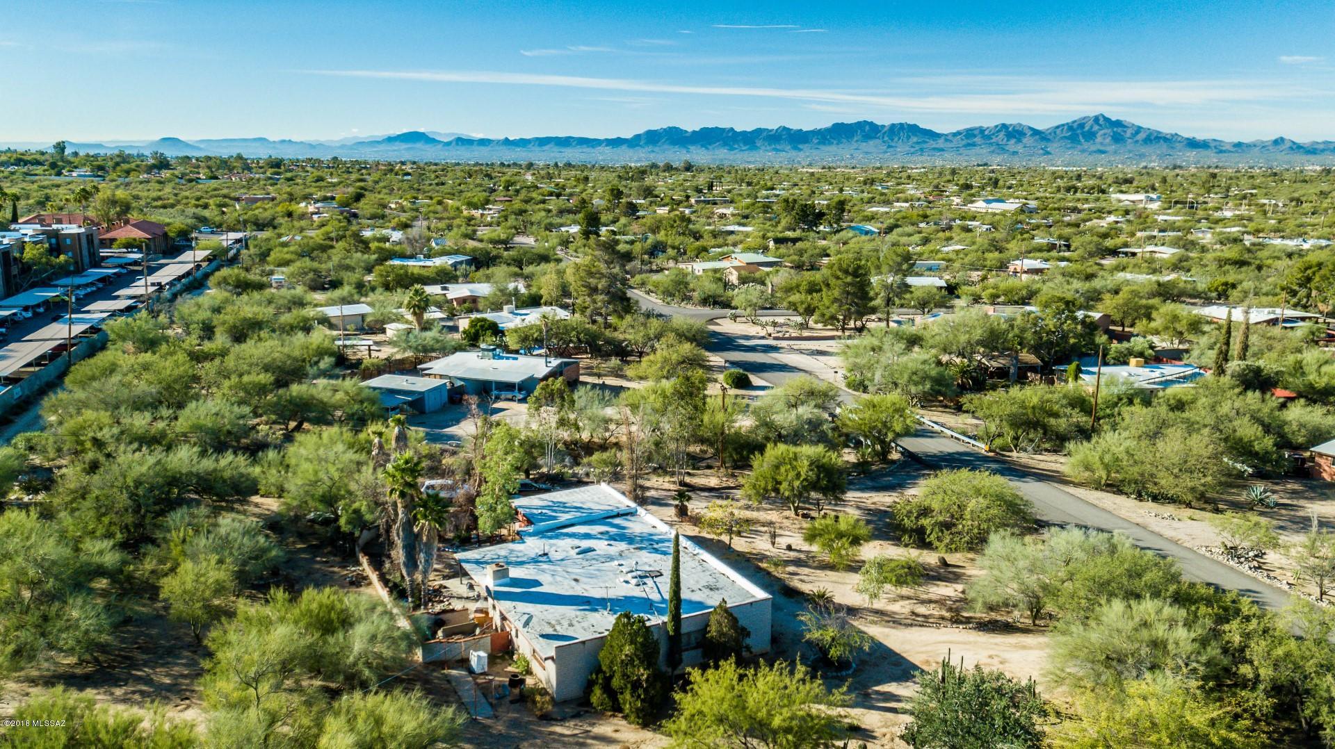 8960 N Shadow Mountain Drive