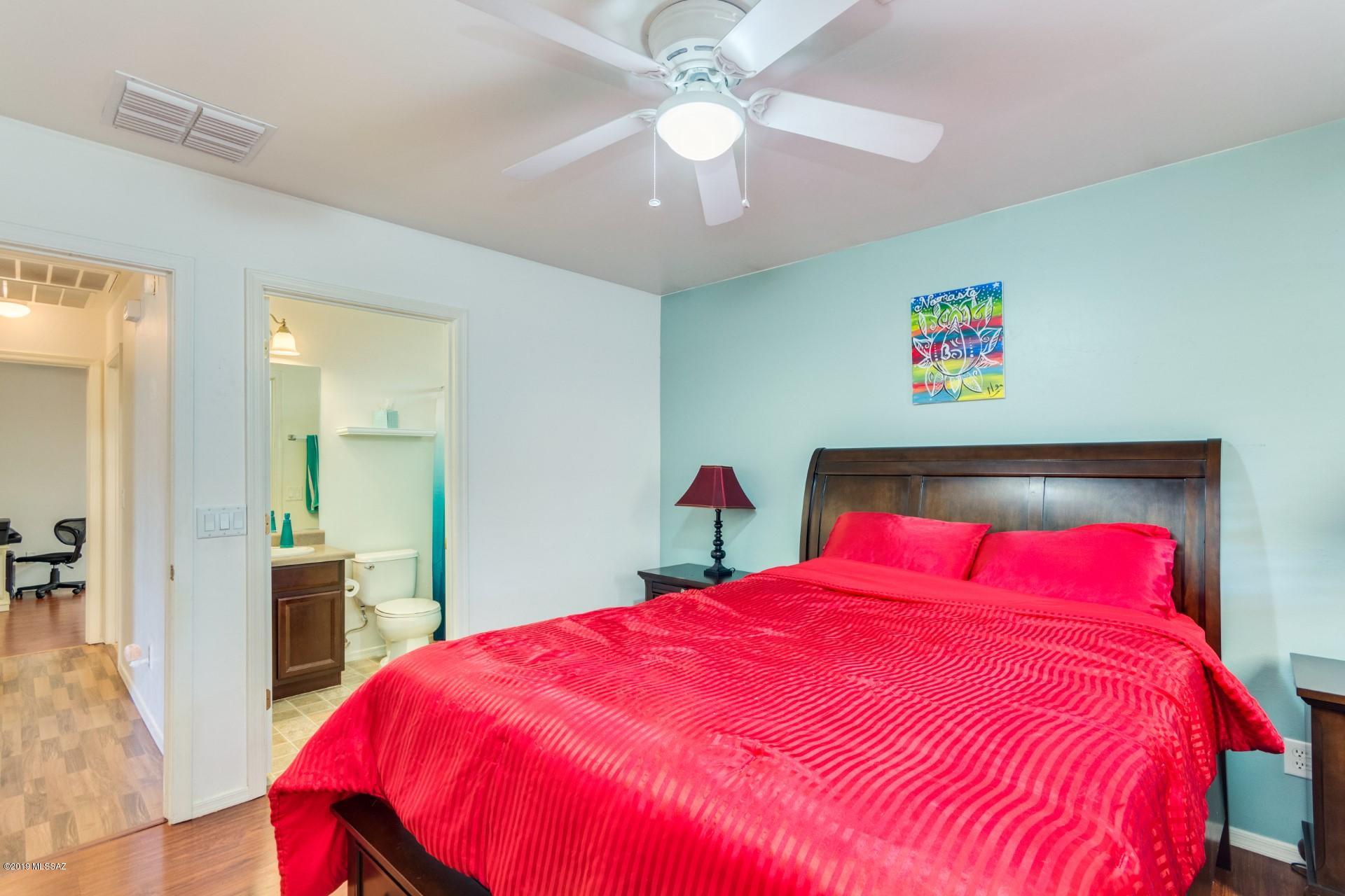 4084 E Agate Knoll Drive