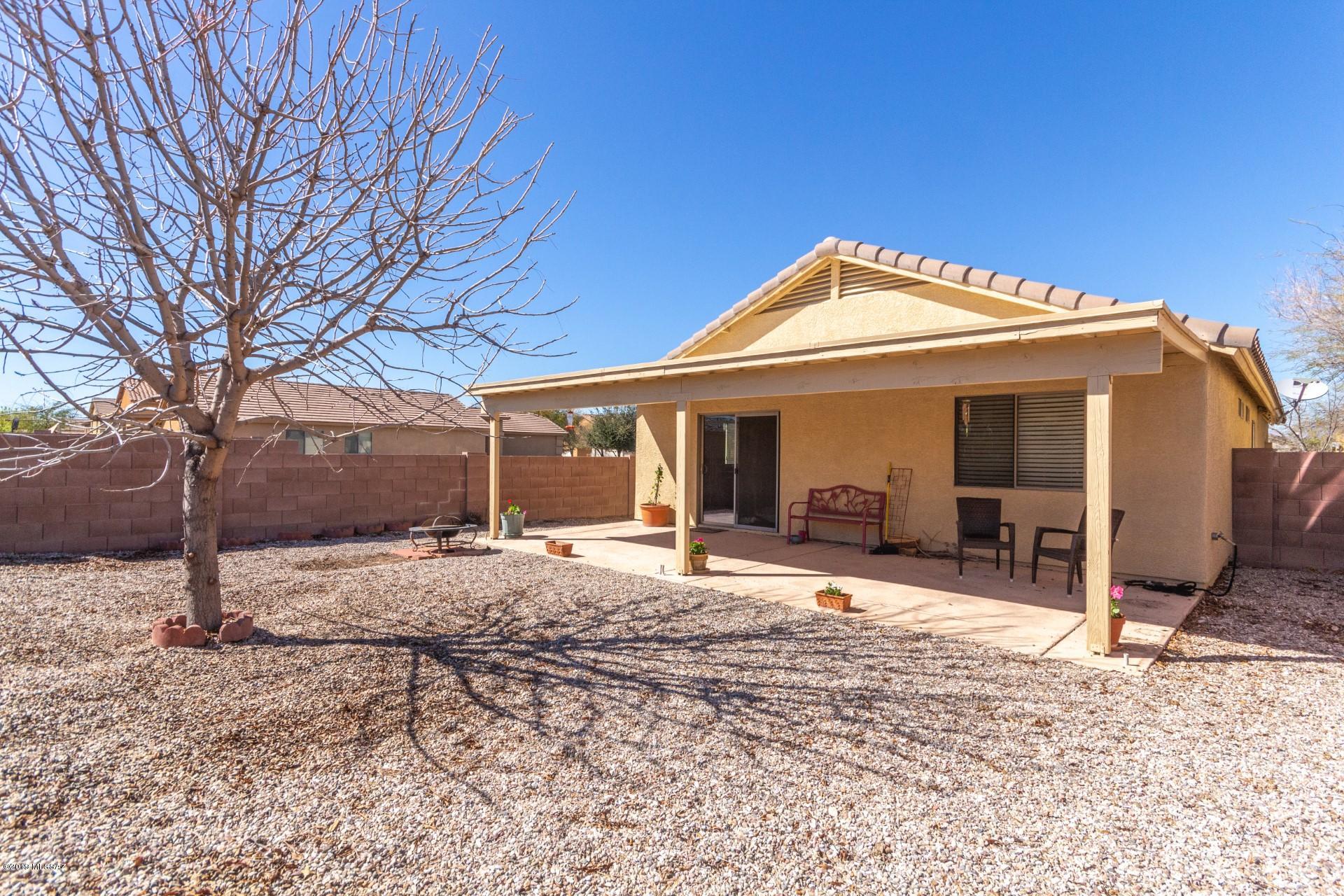 4084 E Agate Knoll Drive