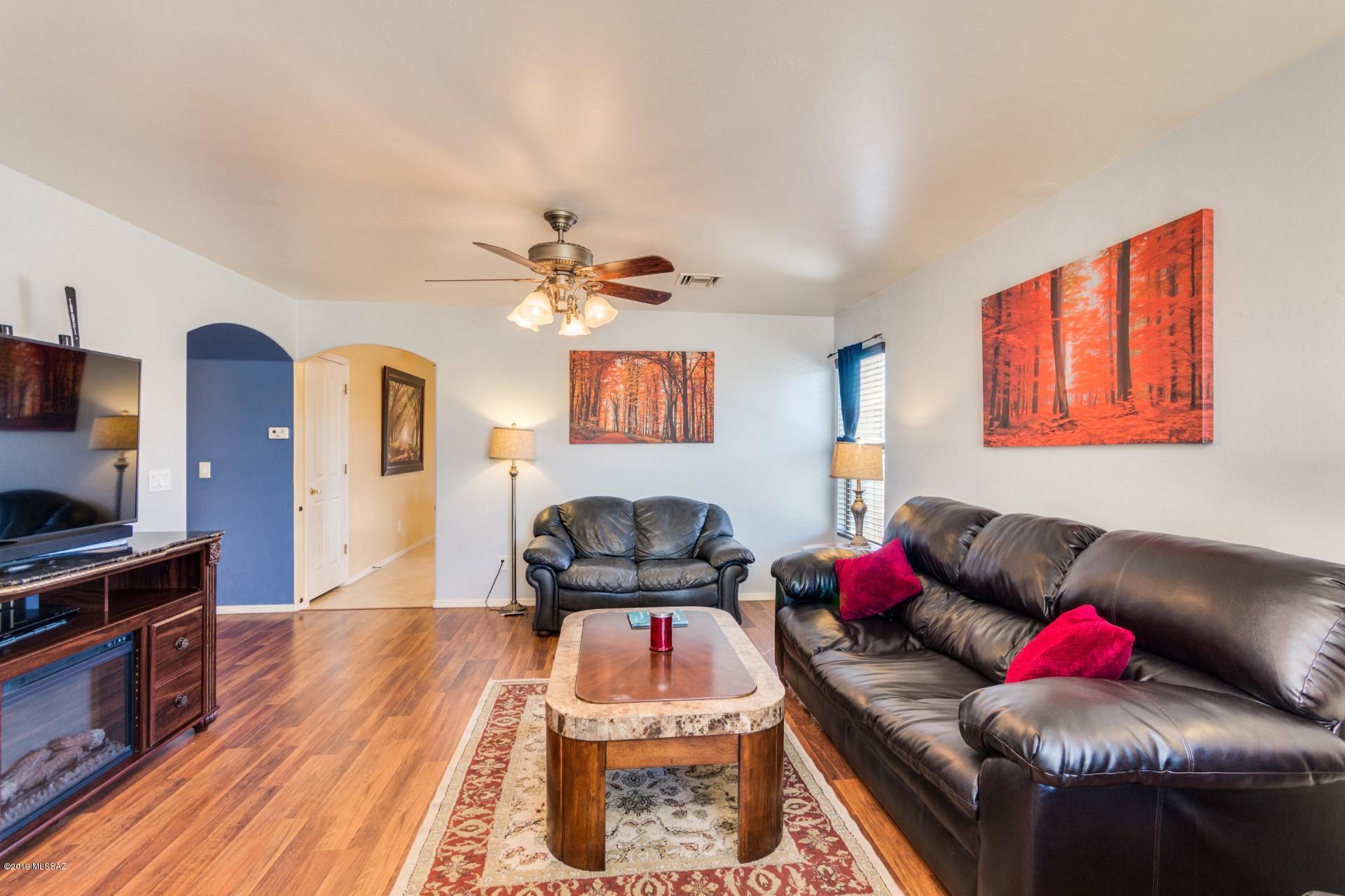 4084 E Agate Knoll Drive