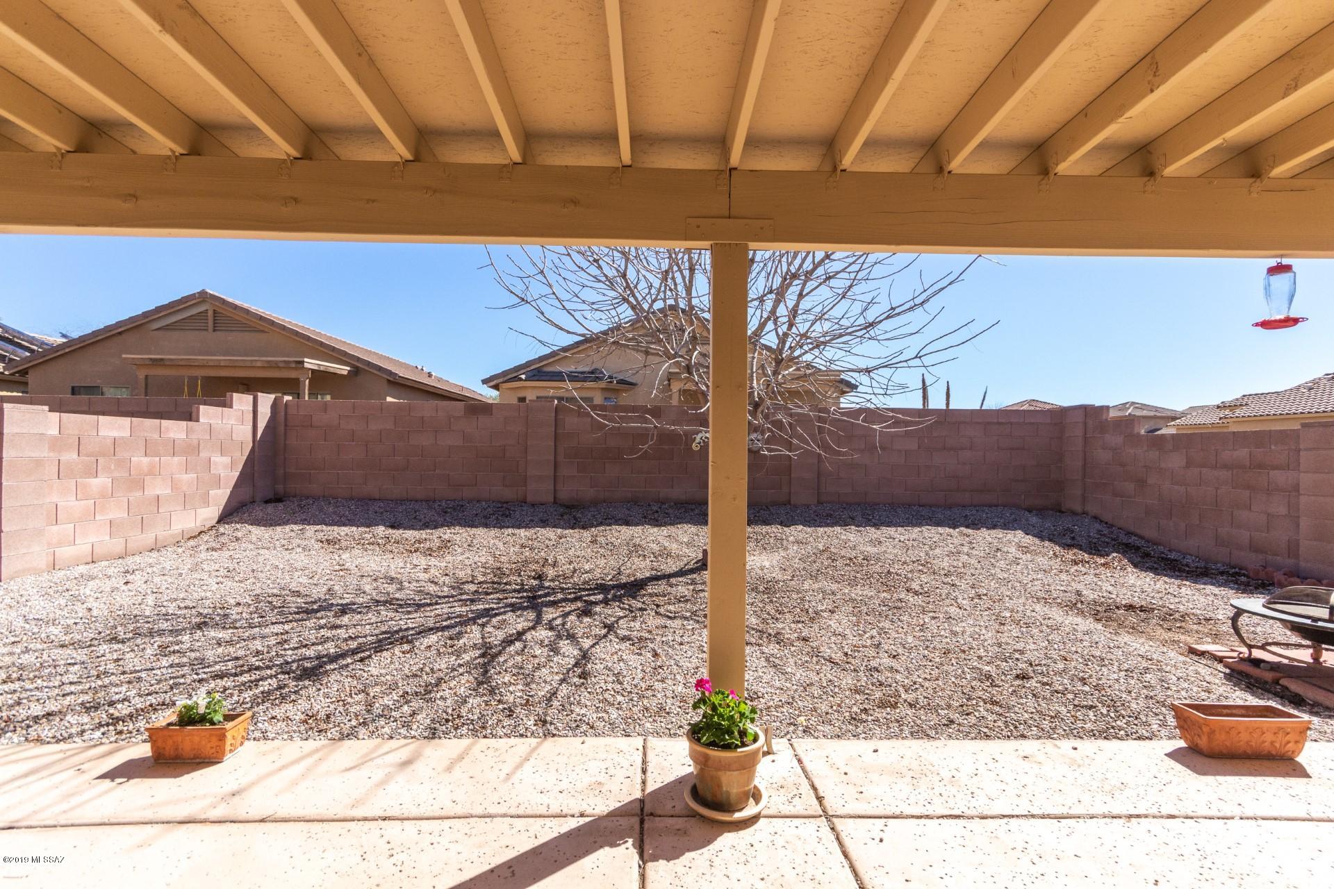 4084 E Agate Knoll Drive