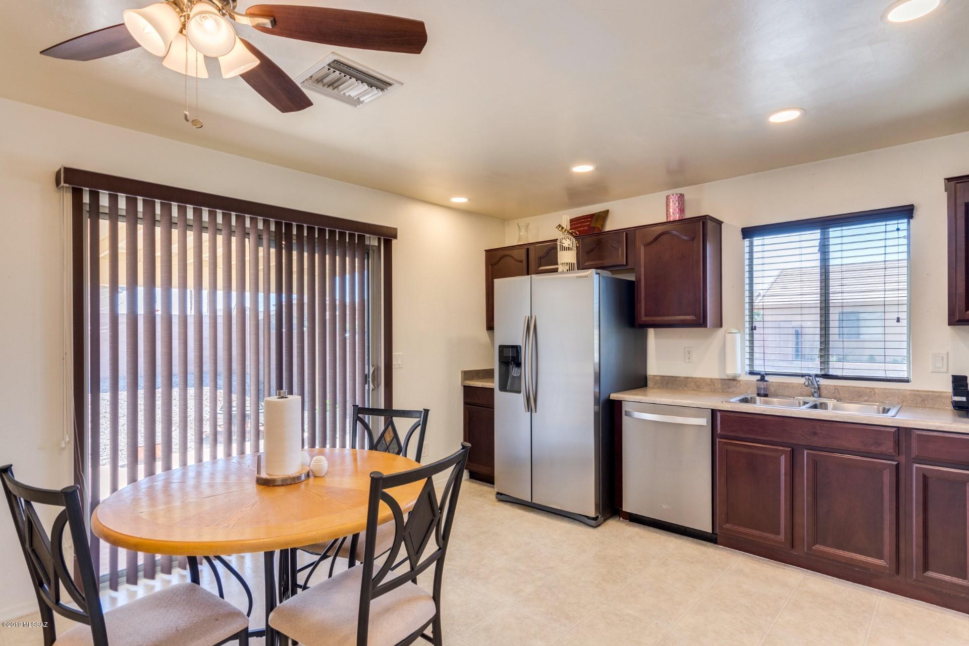 4084 E Agate Knoll Drive