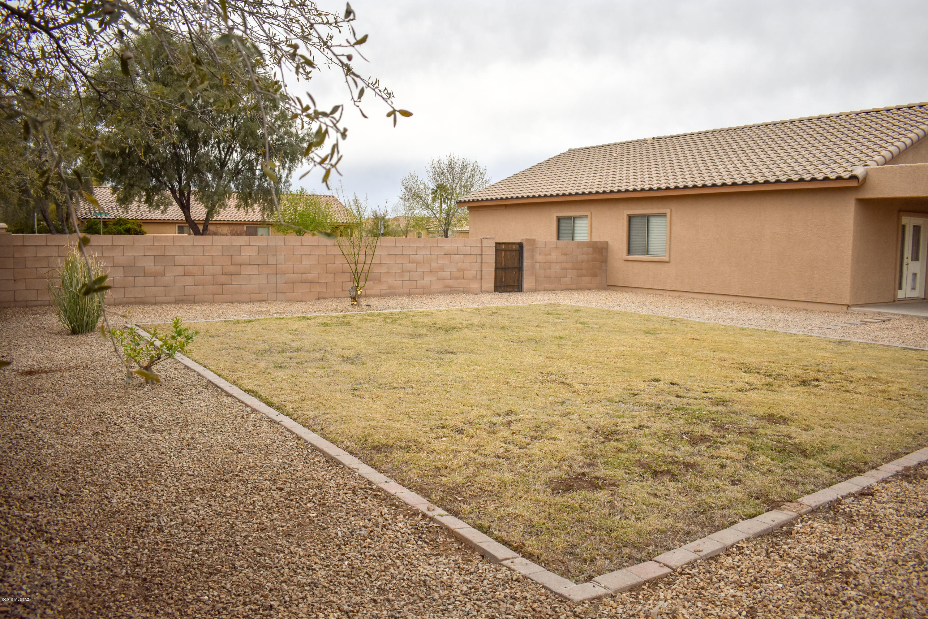 12668 N Rodeo Land Avenue