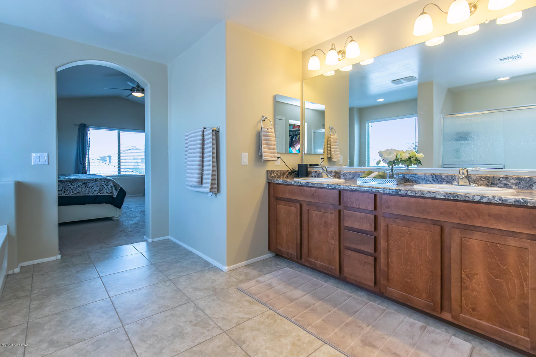 8983 W Twin Springs Drive