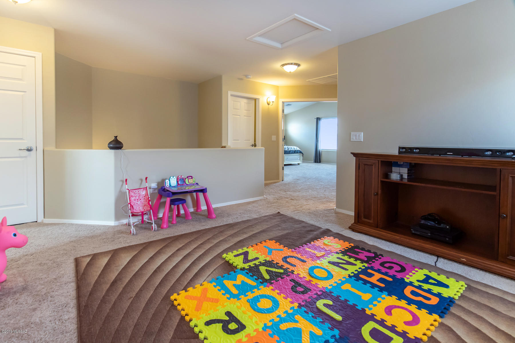 8983 W Twin Springs Drive