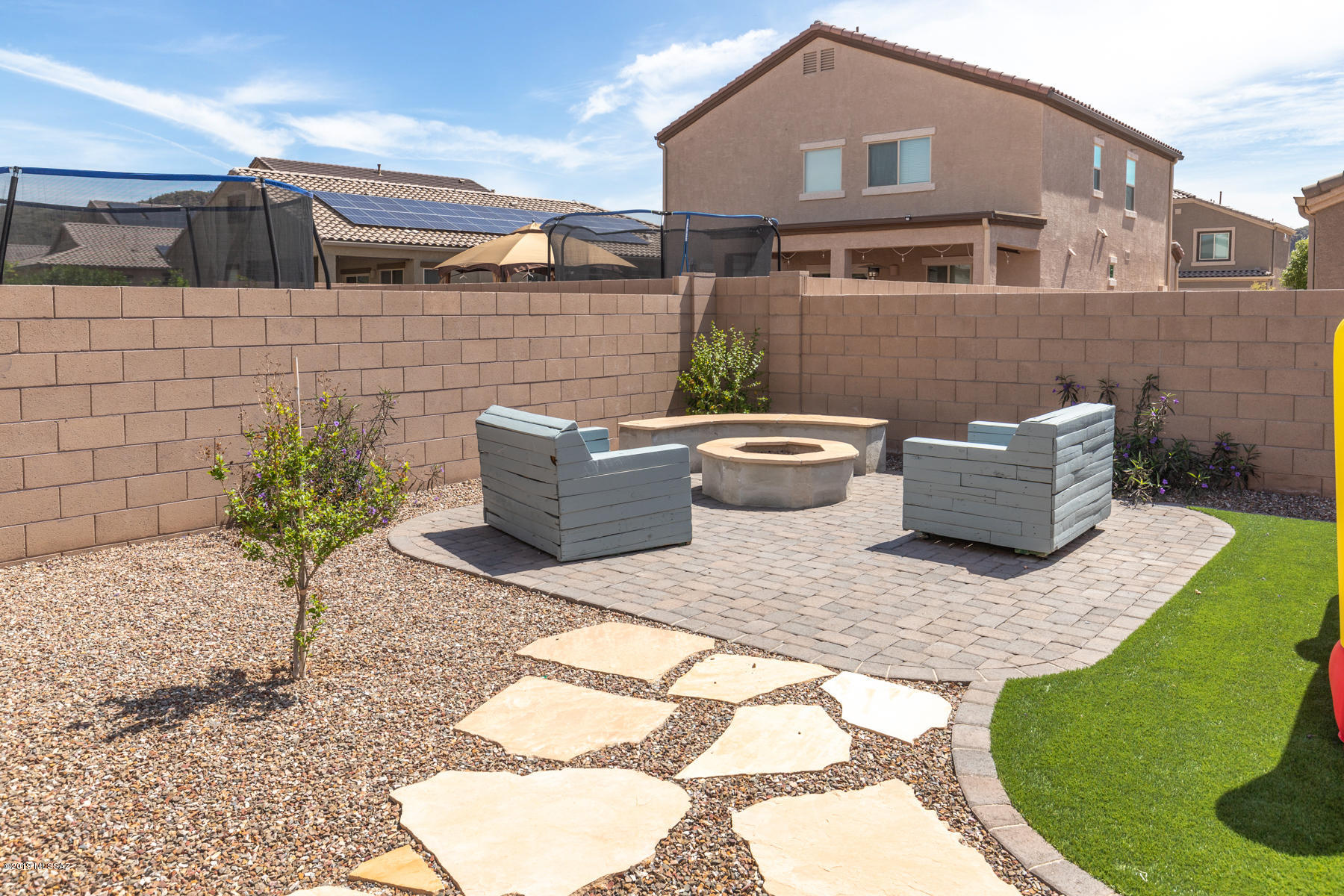 8983 W Twin Springs Drive