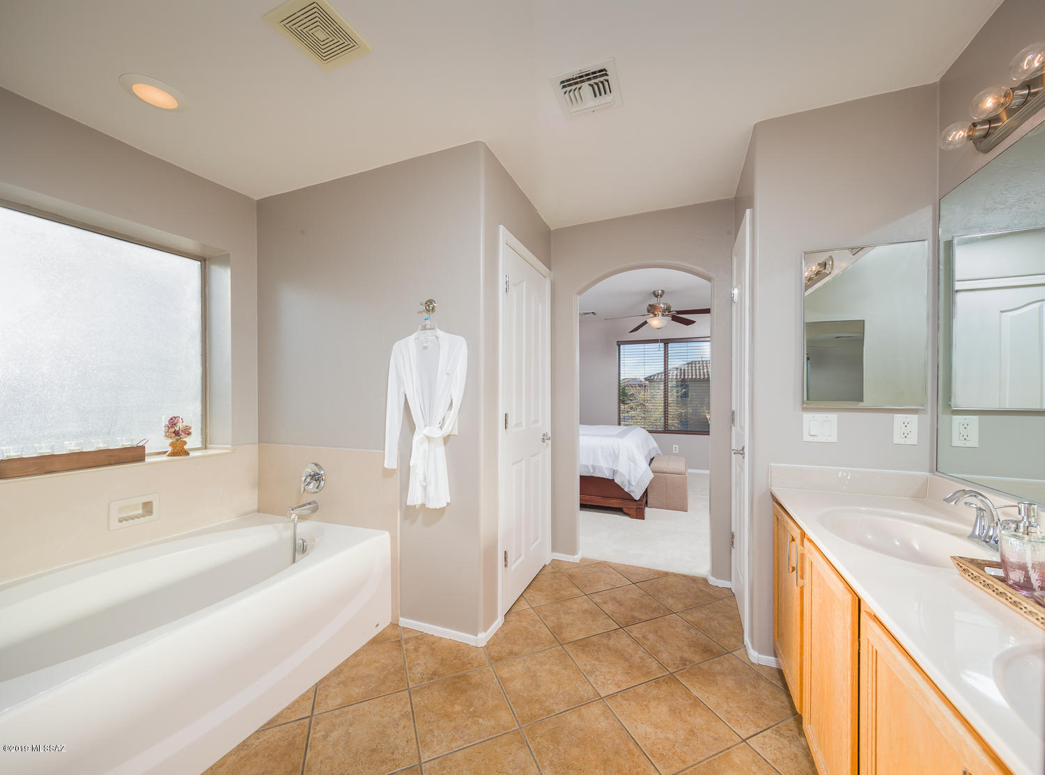 746 W Firehawk Drive