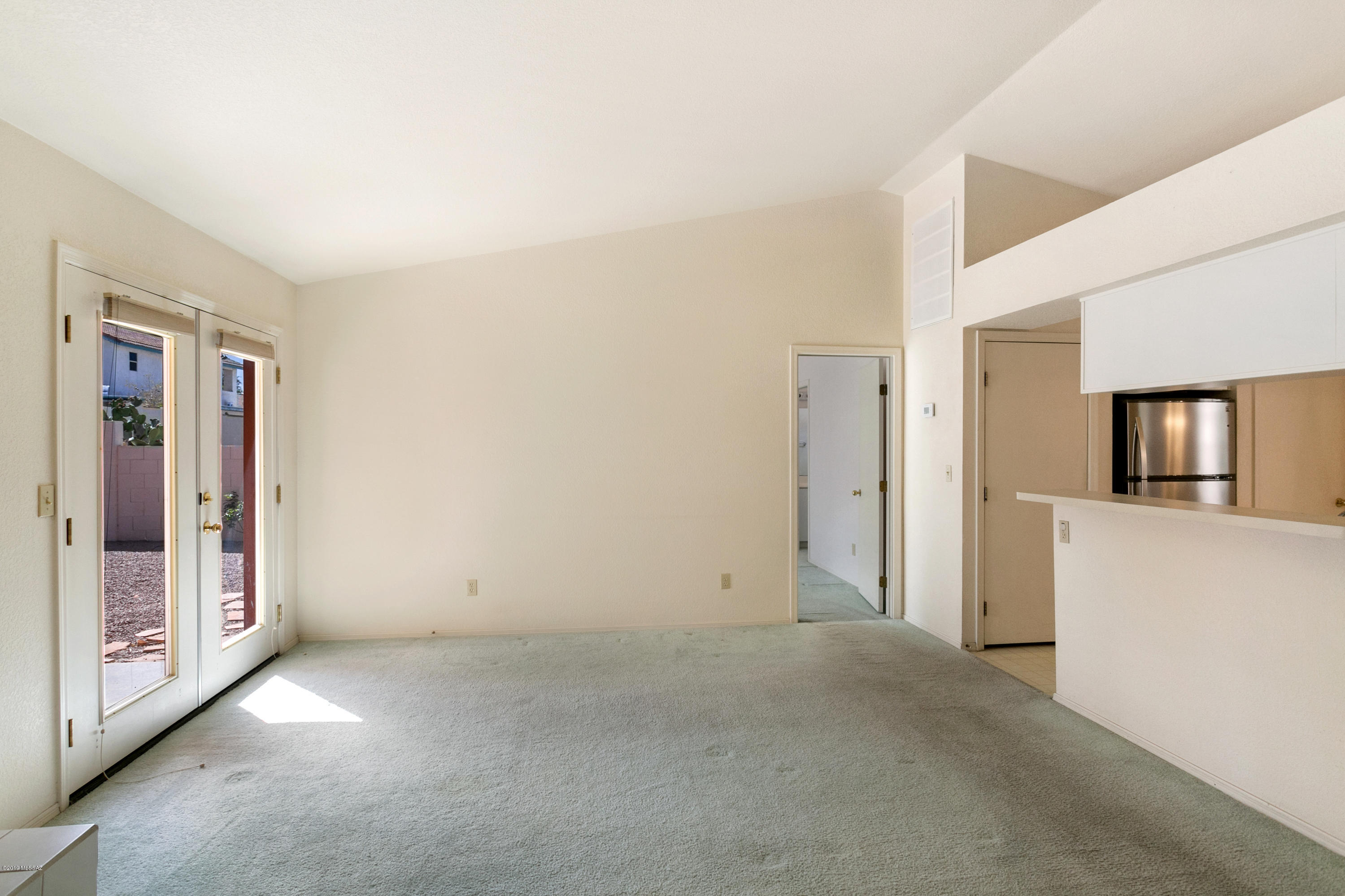 9418 N Warbler Place