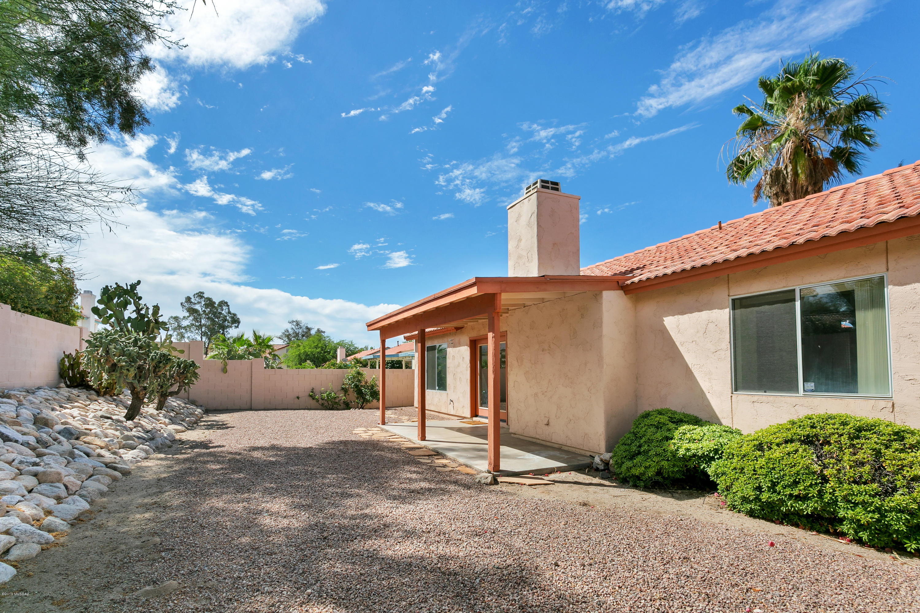 9418 N Warbler Place