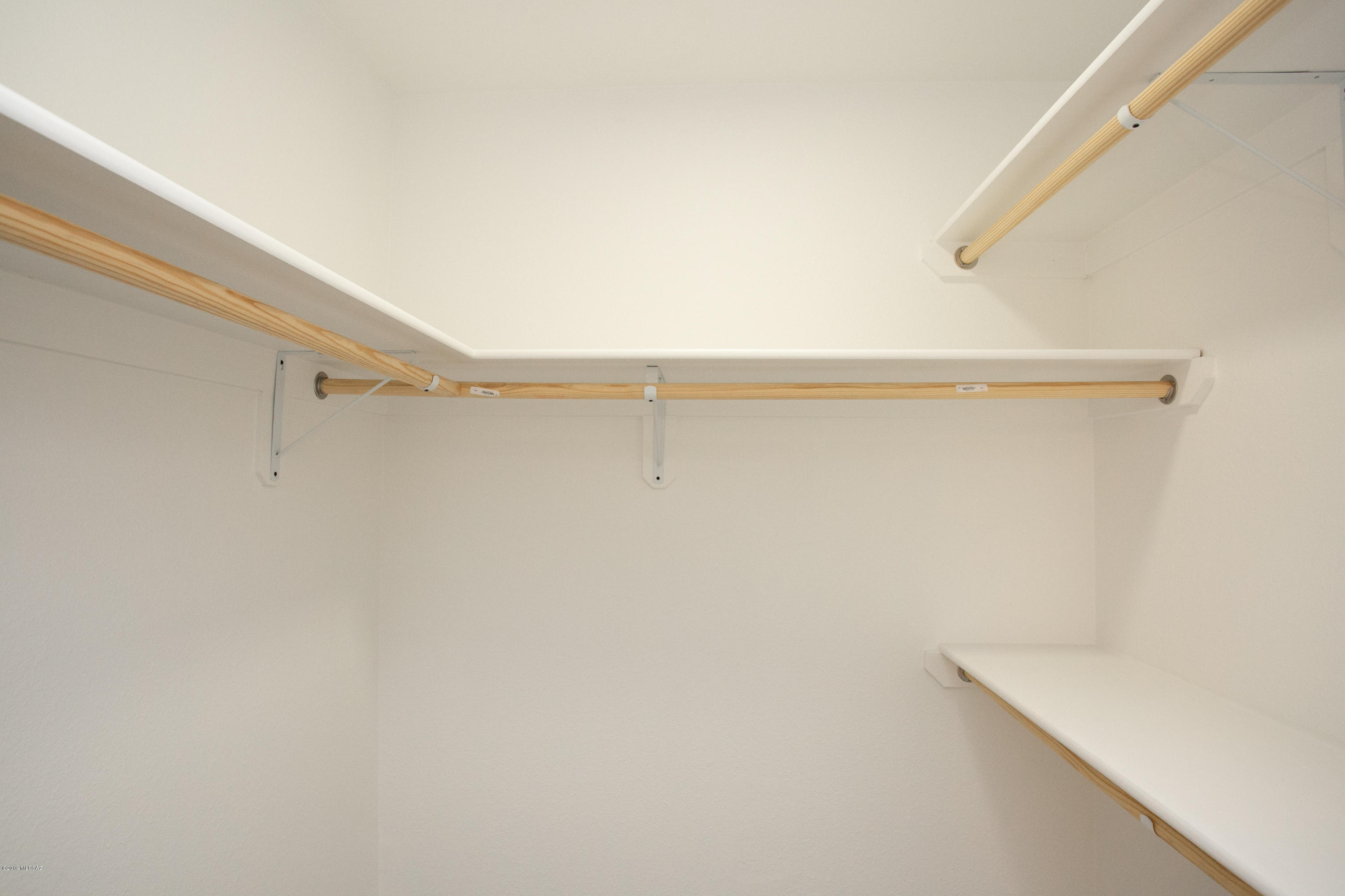 9418 N Warbler Place