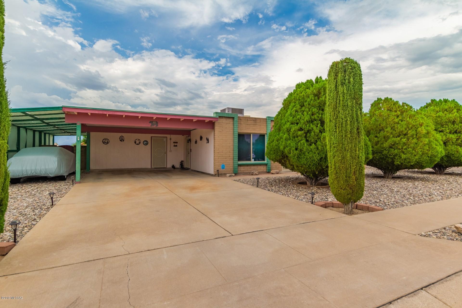 9571 E Palm Tree Drive