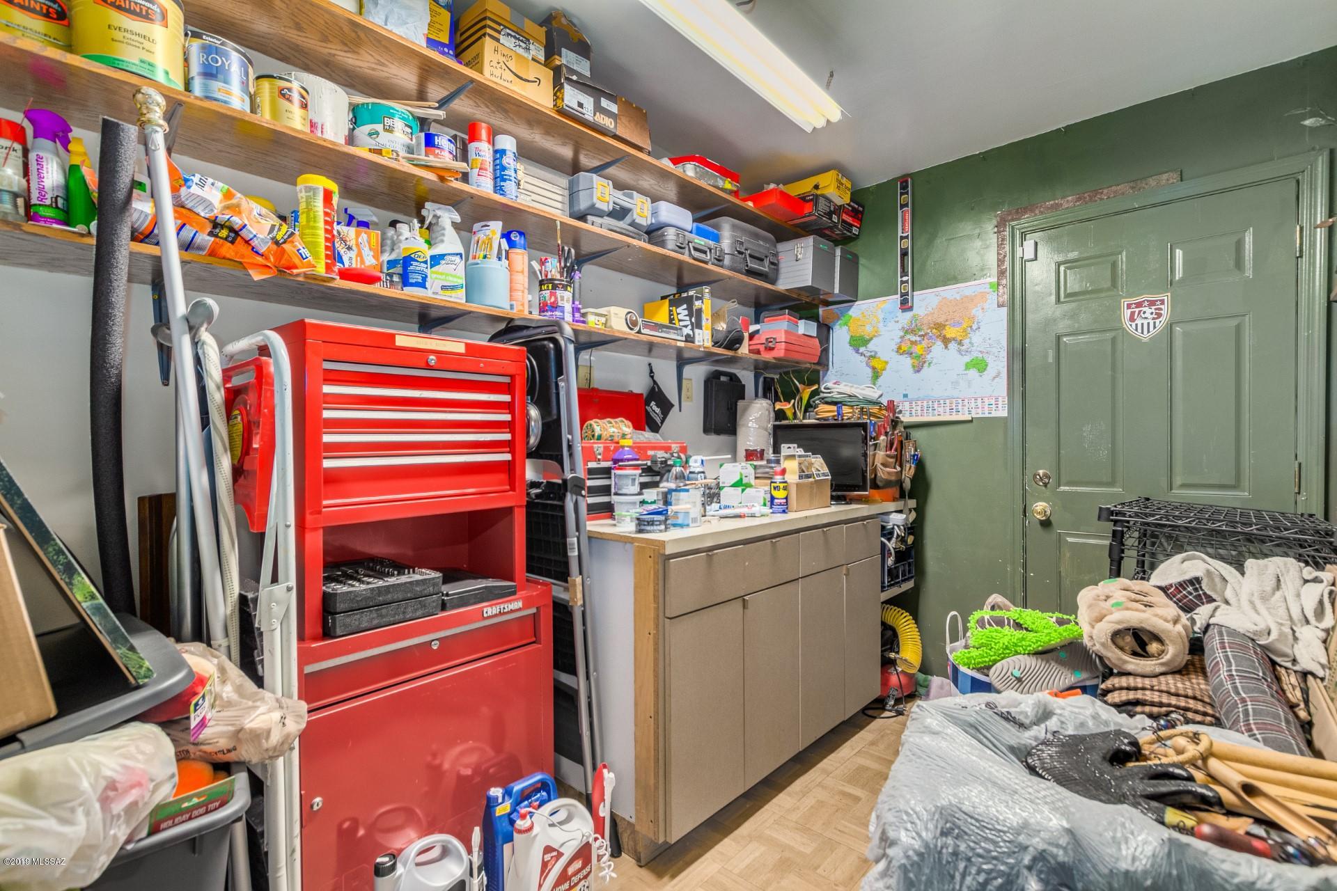 9571 E Palm Tree Drive