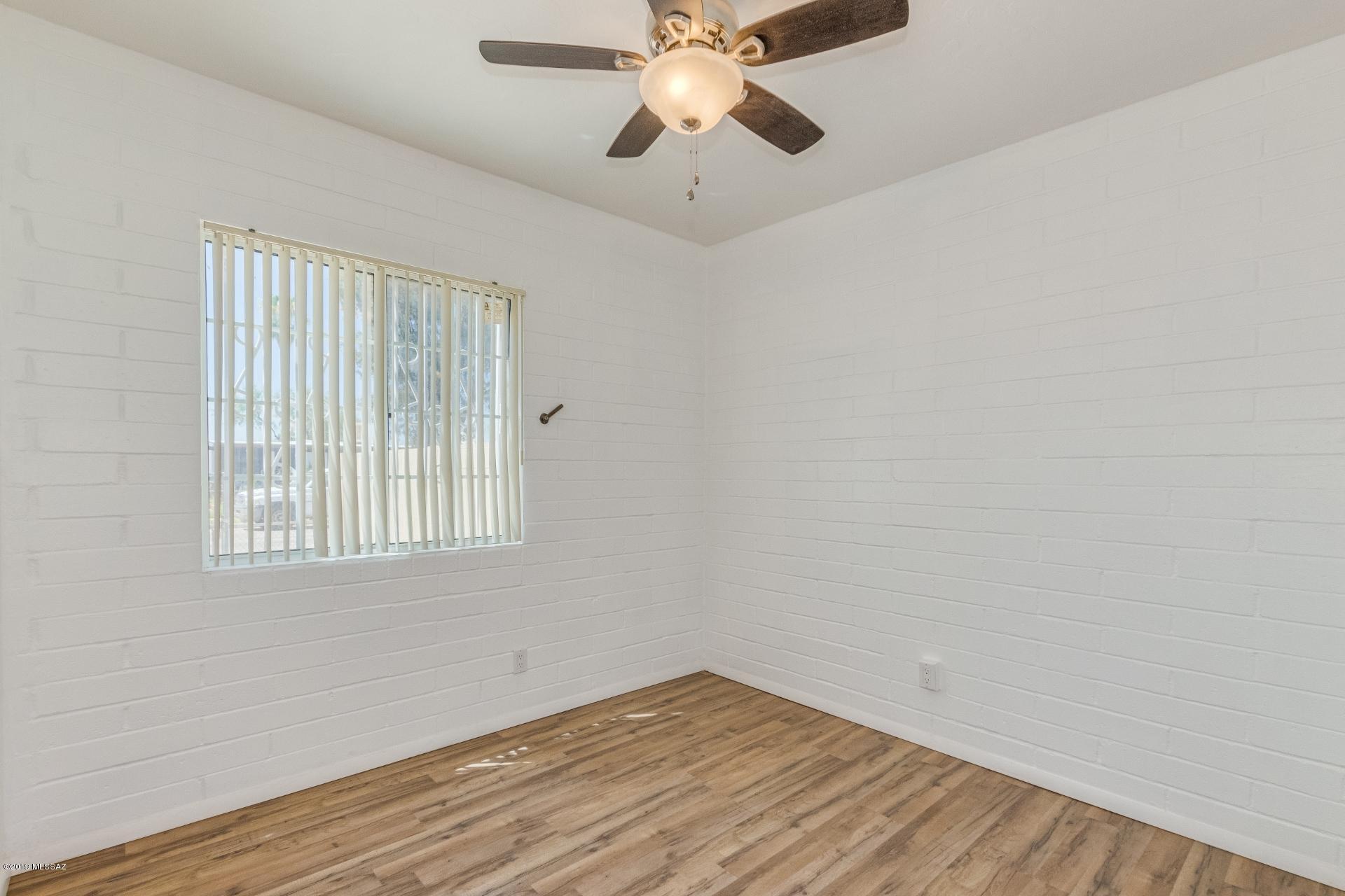 162 W Mossman Street