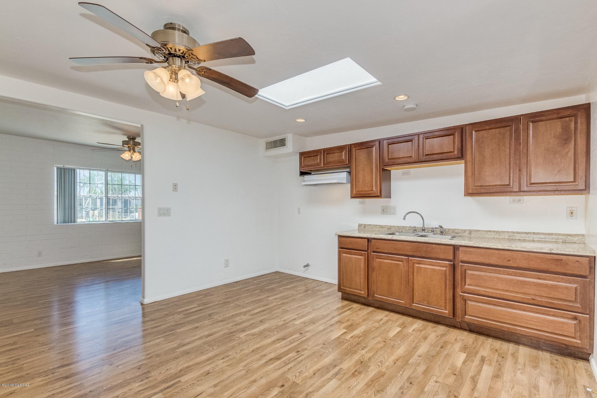 162 W Mossman Street