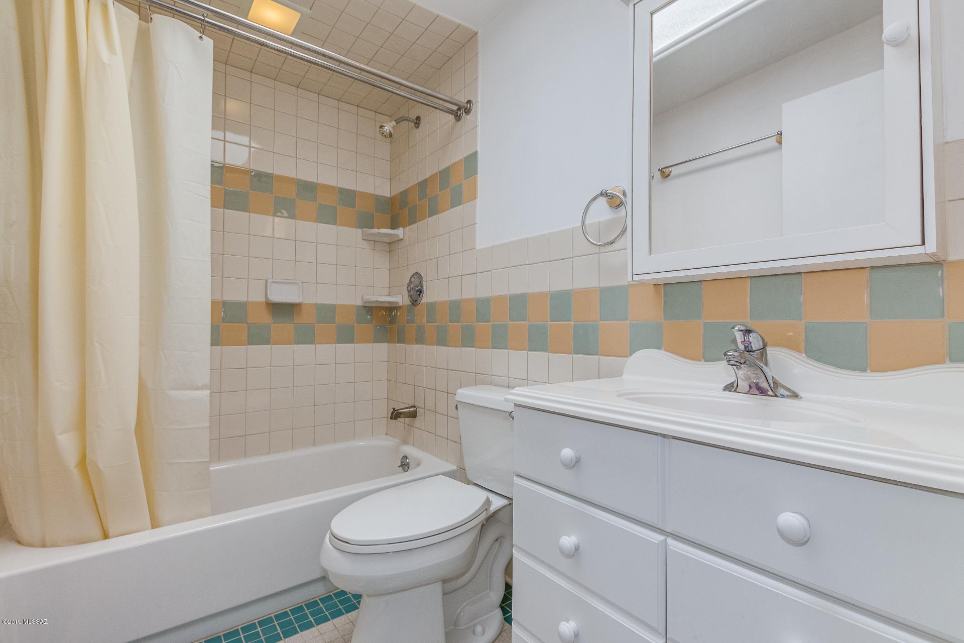 162 W Mossman Street