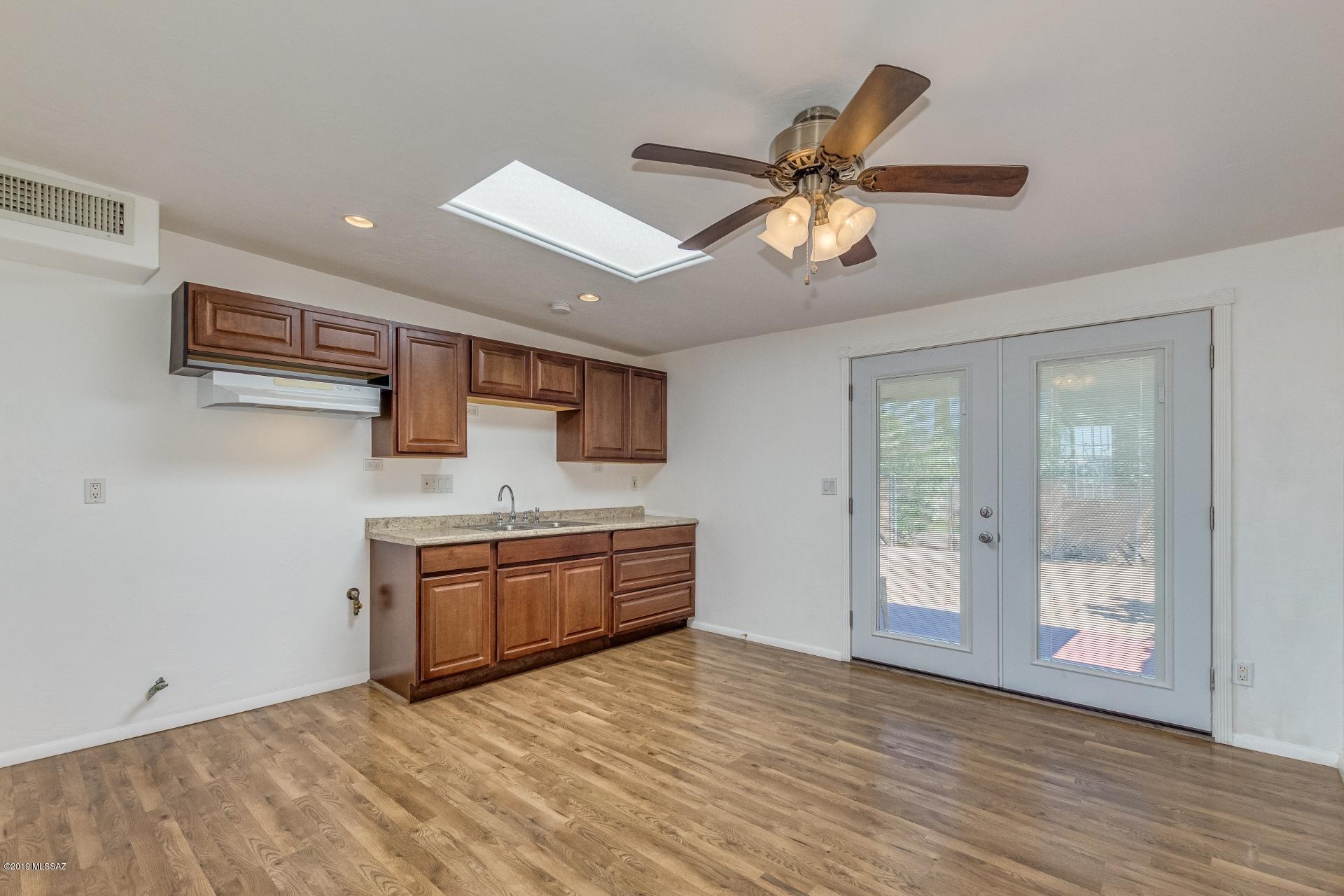 162 W Mossman Street