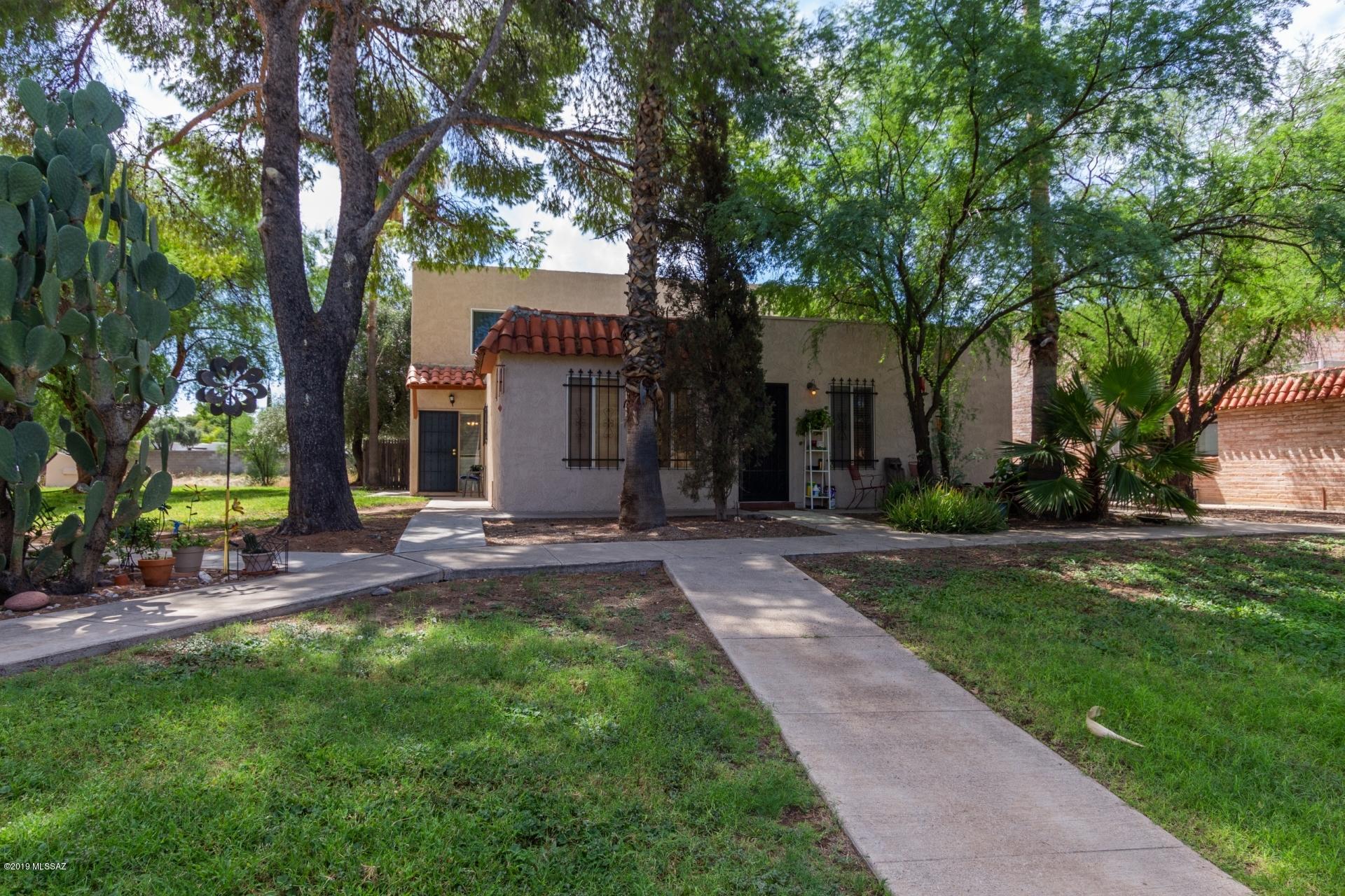 6664 E Calle La Paz Unit: B