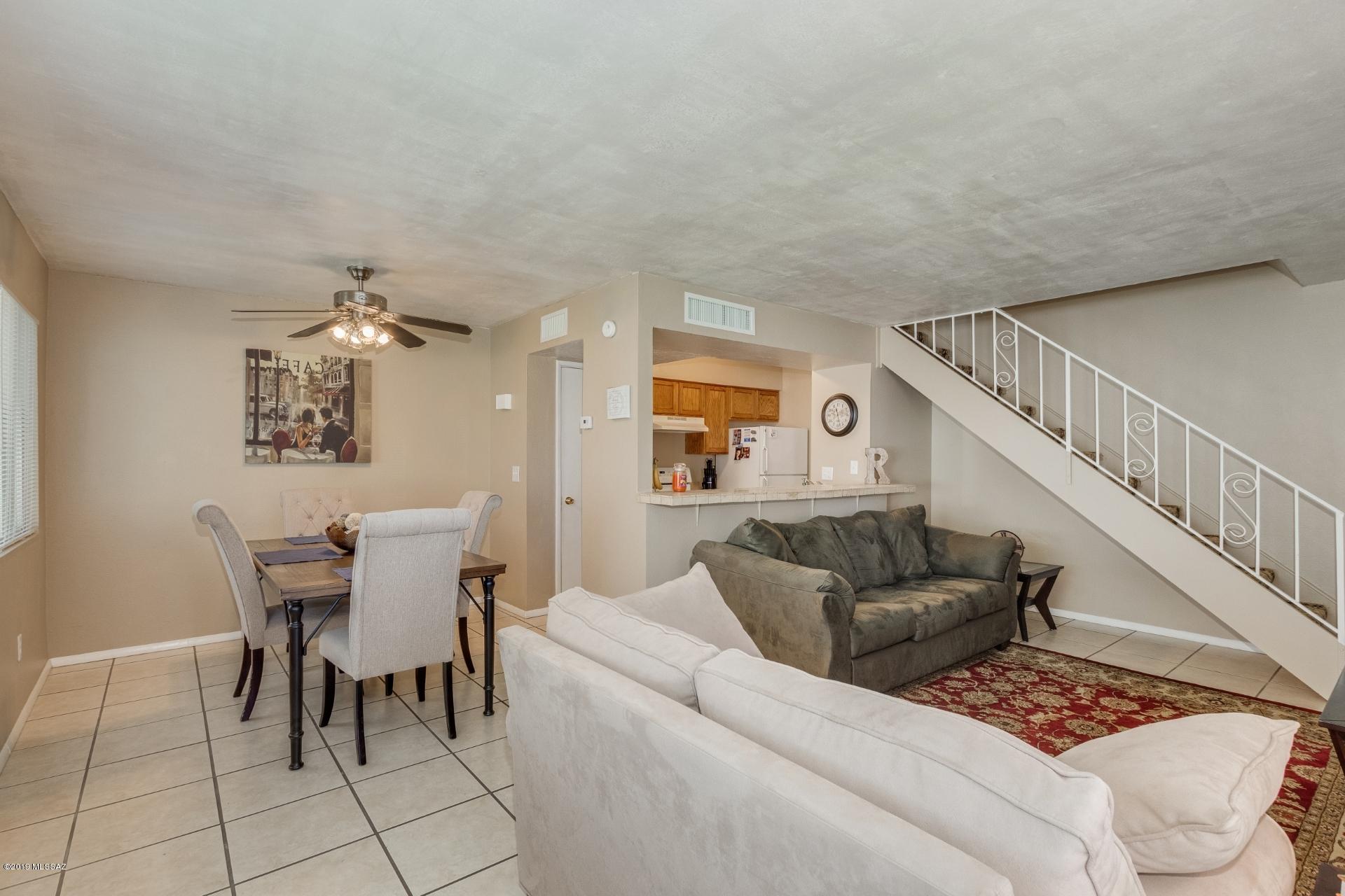 6664 E Calle La Paz Unit: B