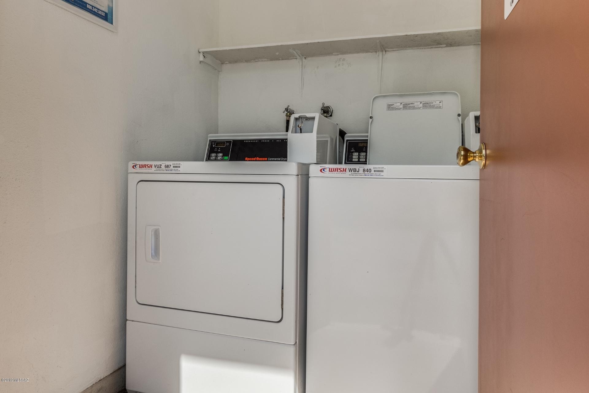 6664 E Calle La Paz Unit: B