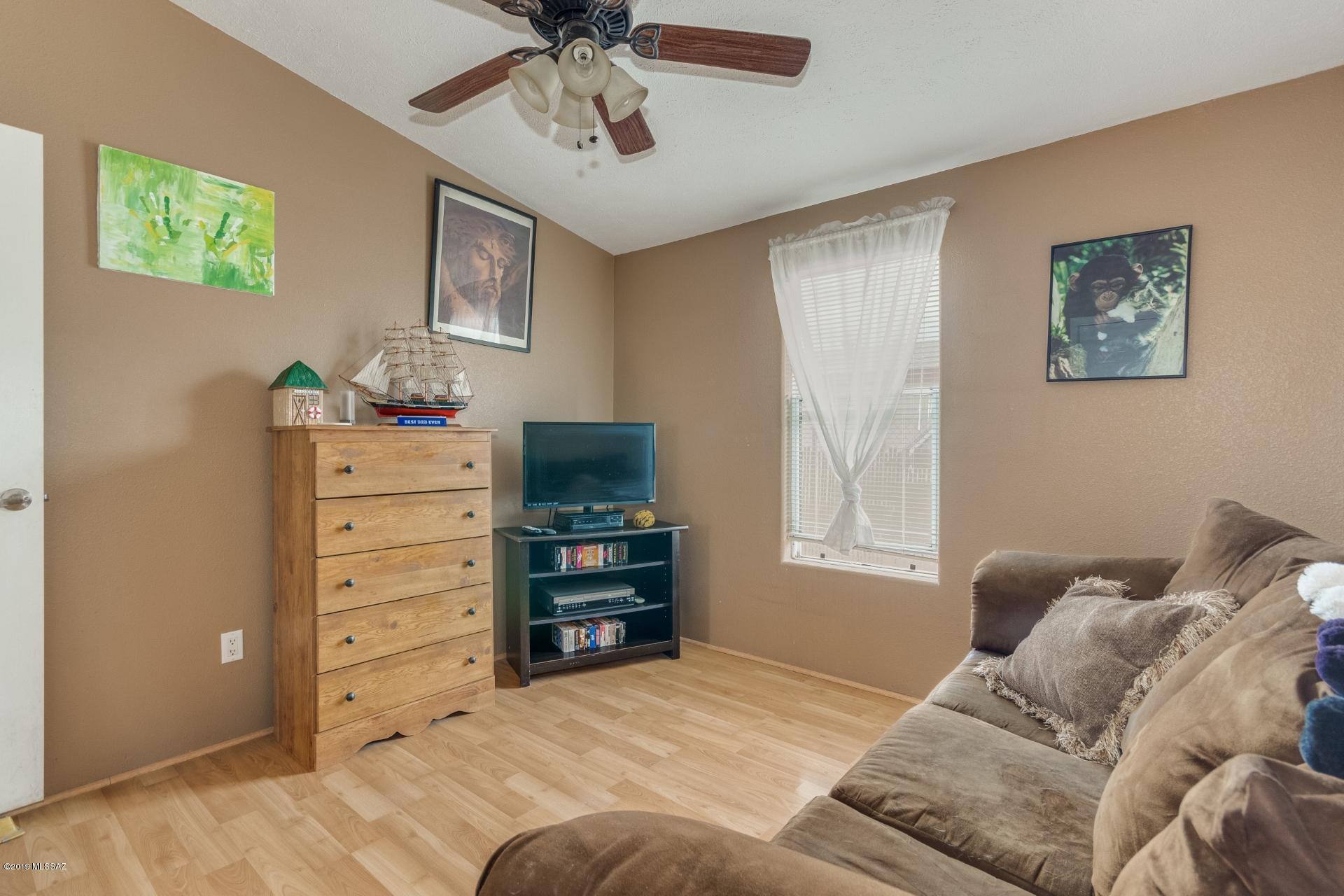 1386 E Stewart Place