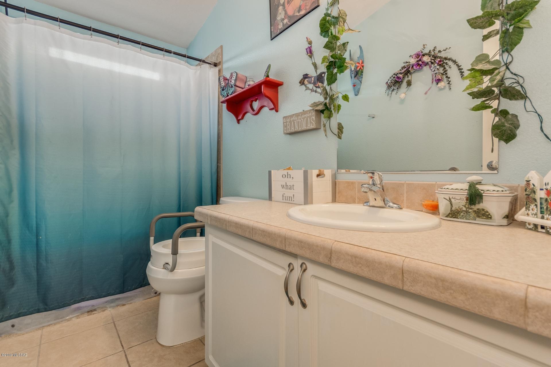 1386 E Stewart Place