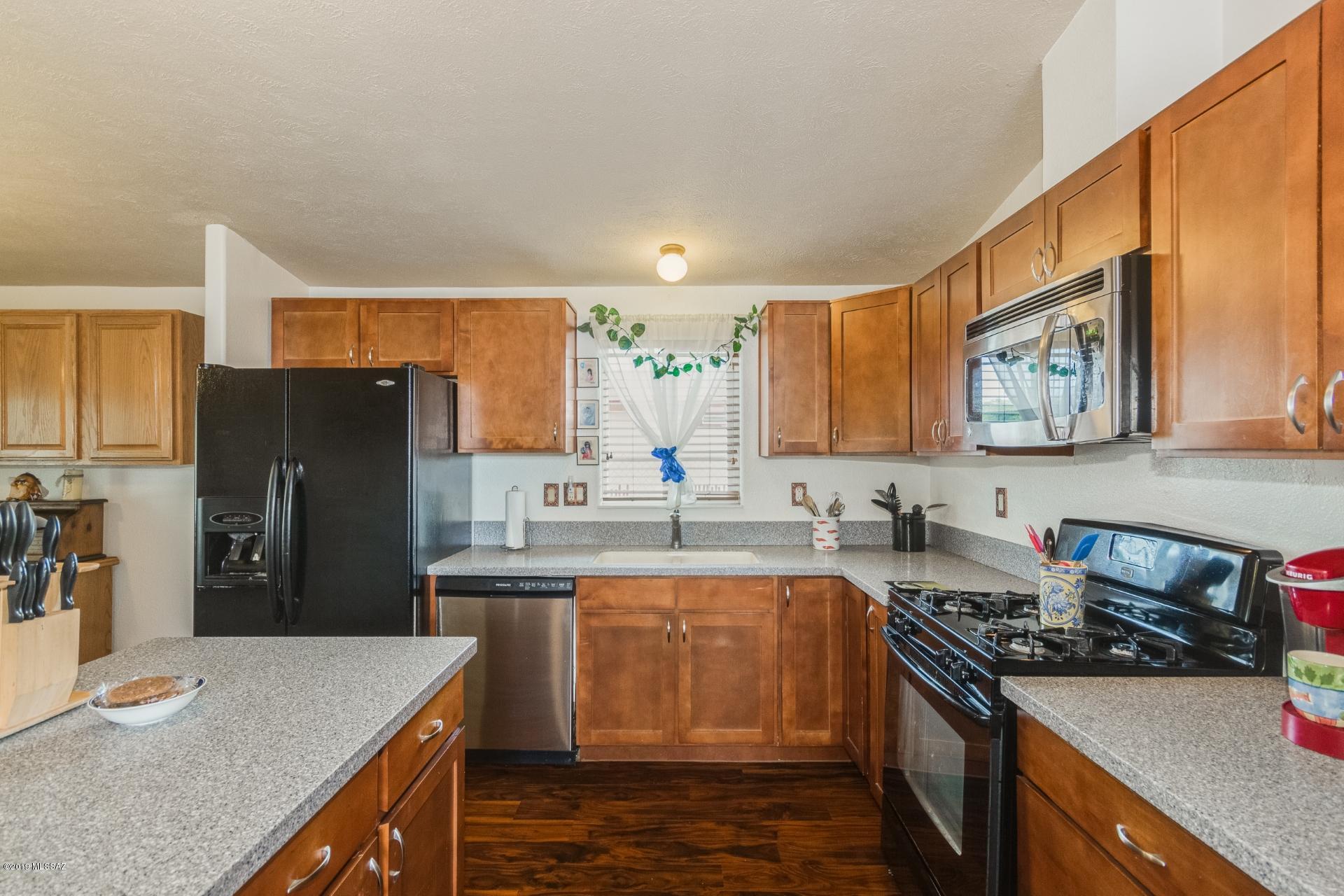 1386 E Stewart Place