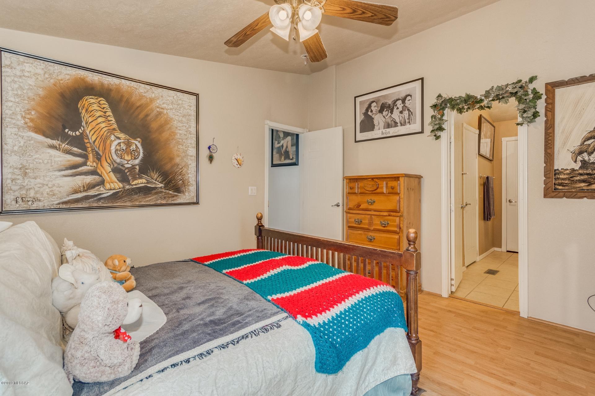 1386 E Stewart Place