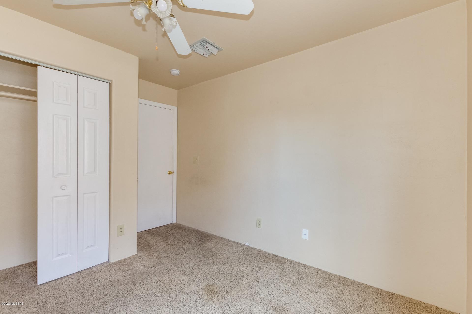 4766 W Calle Don Tomas