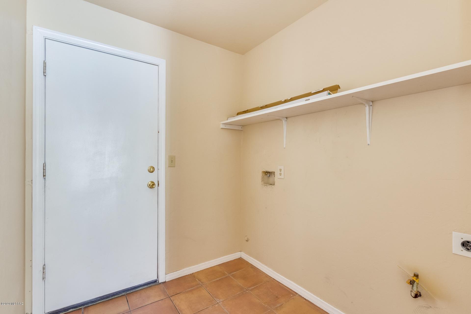 4766 W Calle Don Tomas