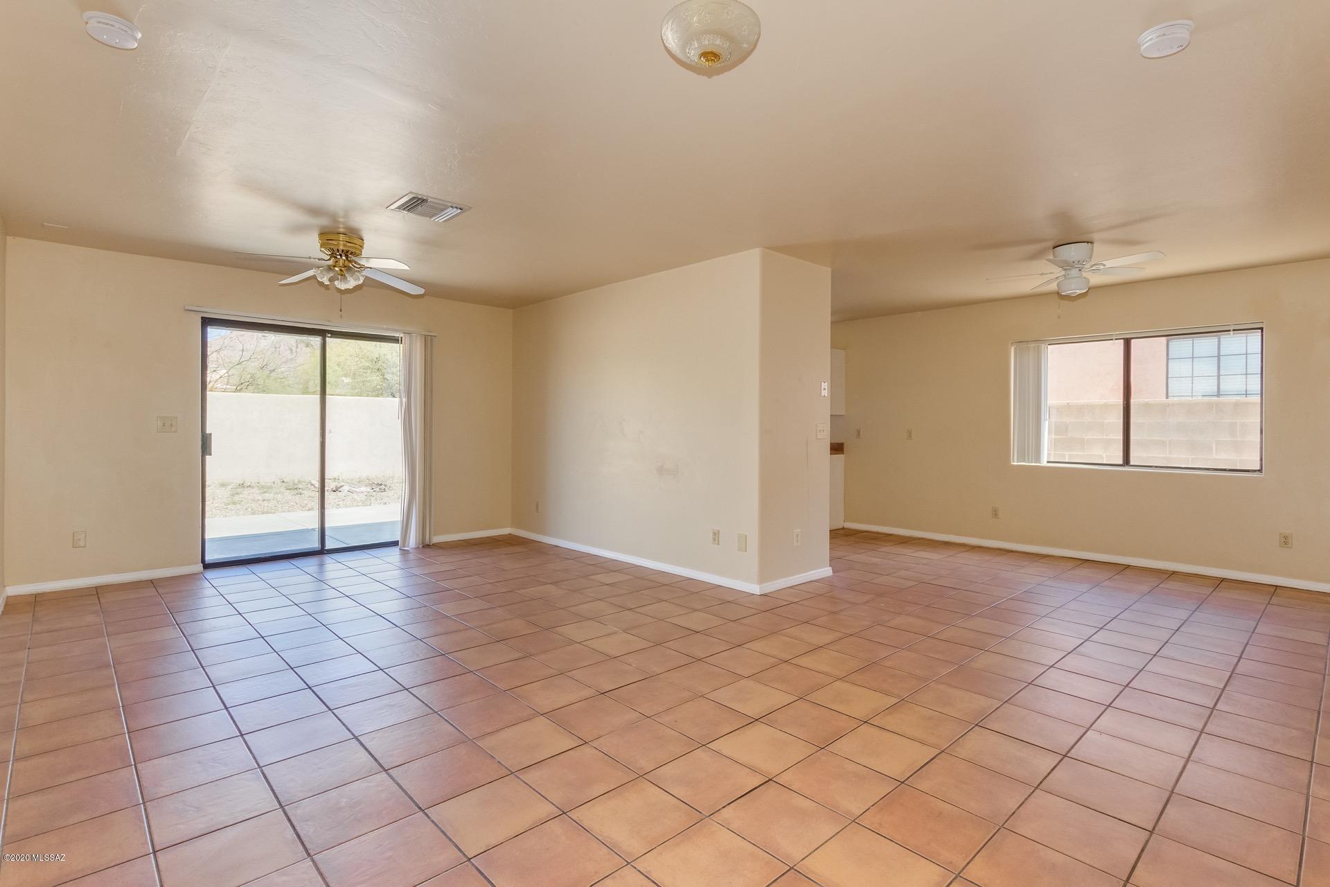 4766 W Calle Don Tomas