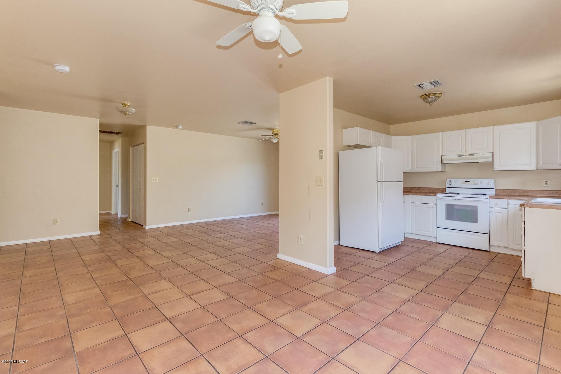 4766 W Calle Don Tomas