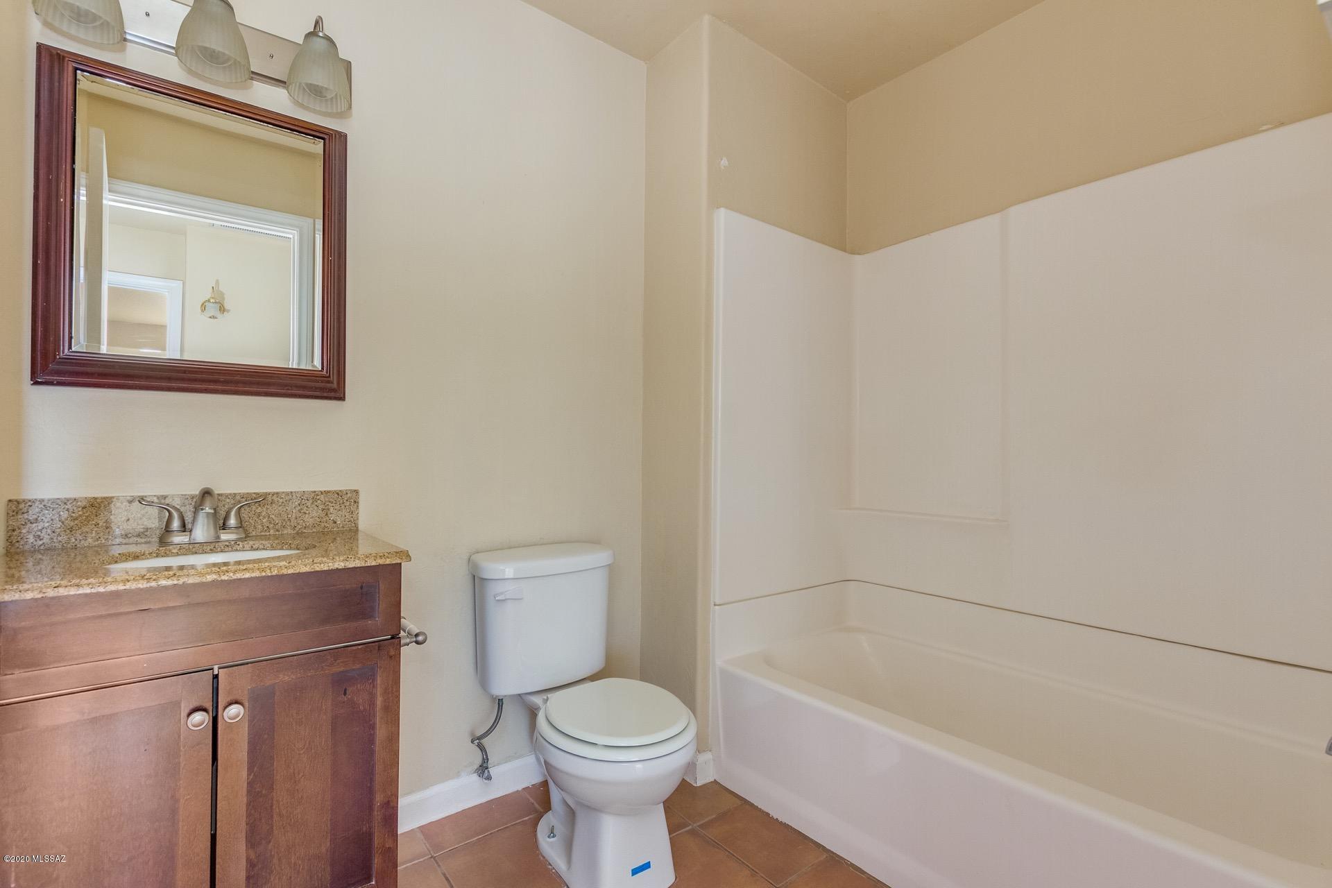 4766 W Calle Don Tomas