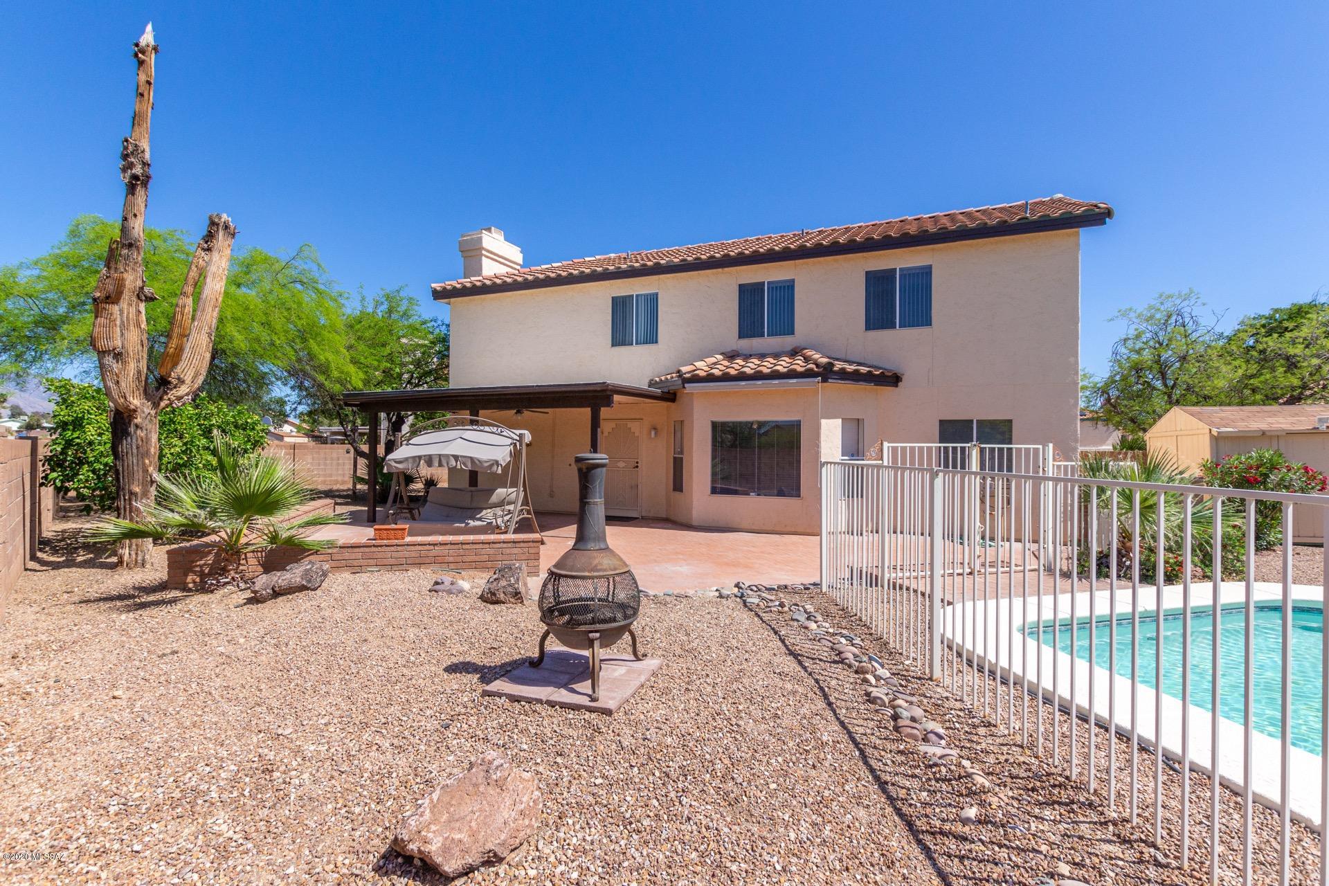 8190 N Brookshire Court