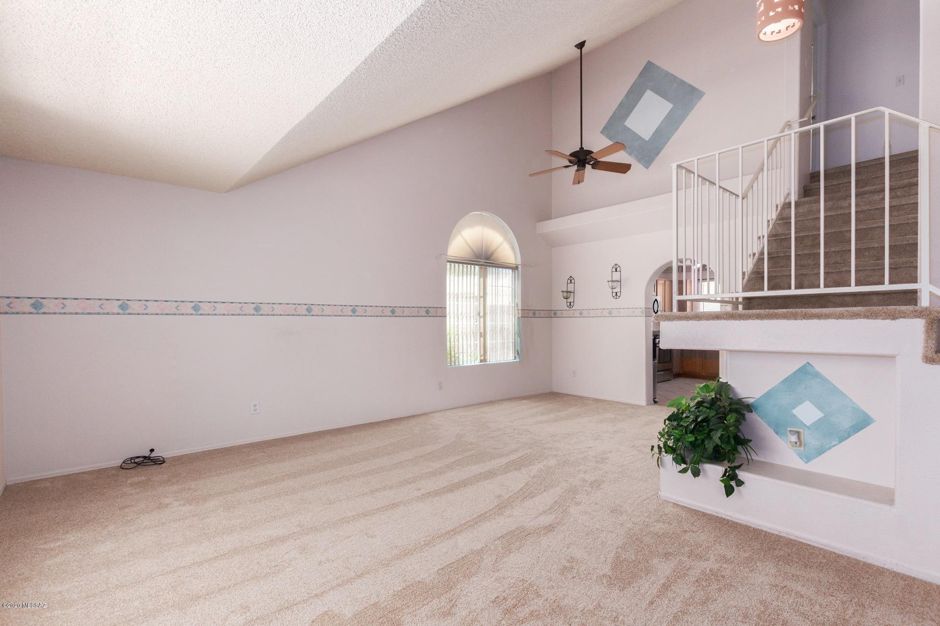 8190 N Brookshire Court