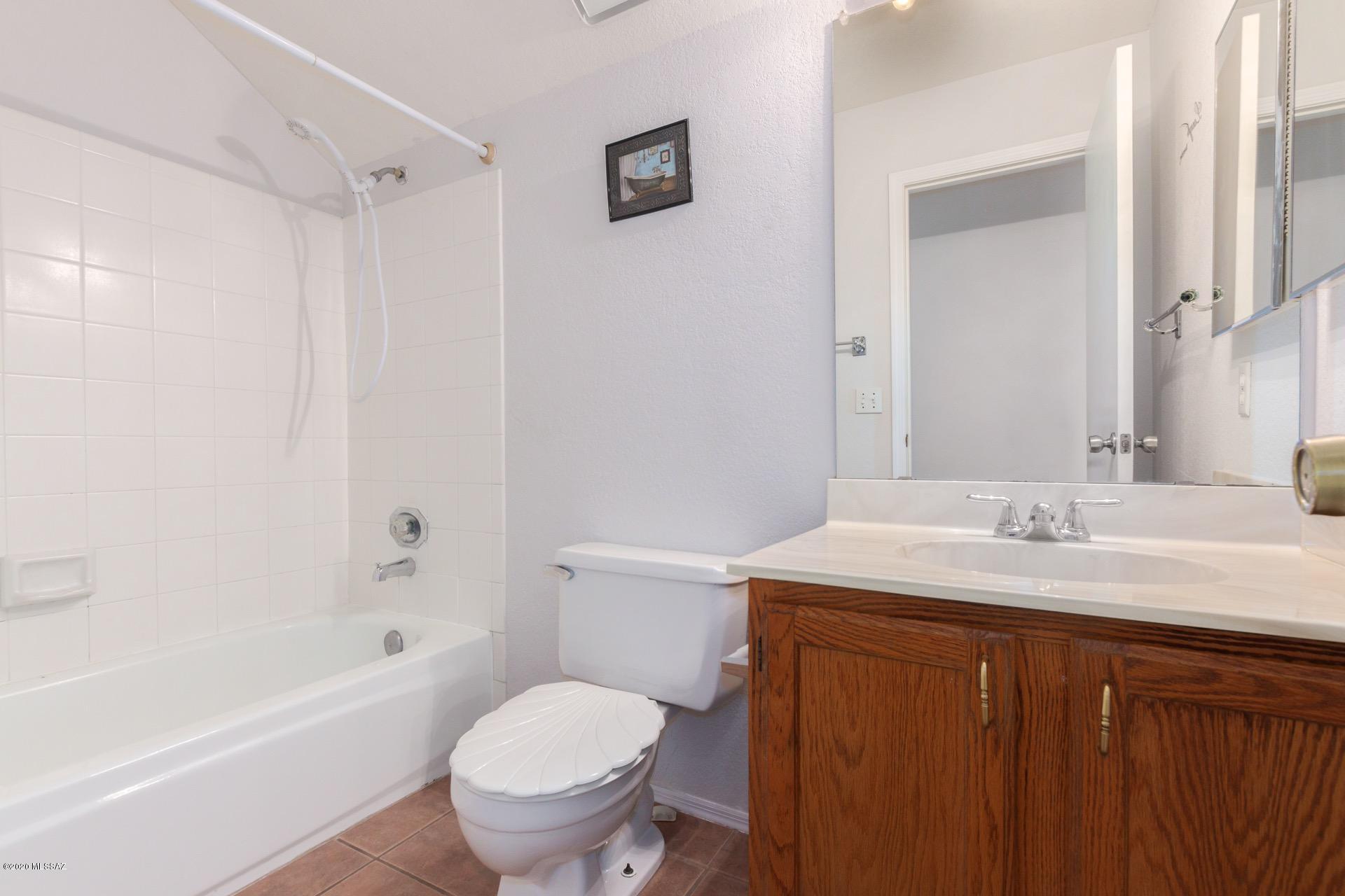 8190 N Brookshire Court