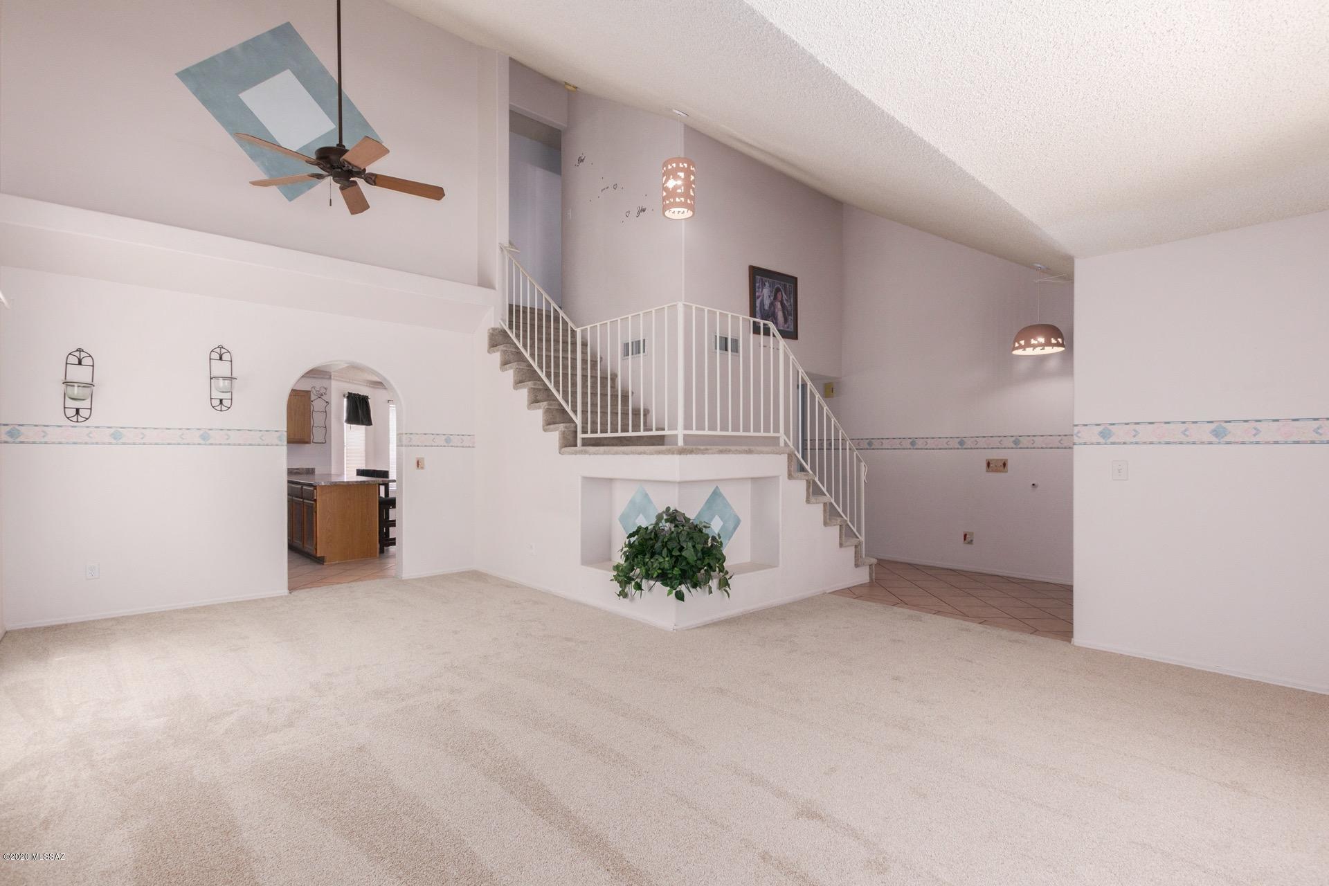 8190 N Brookshire Court