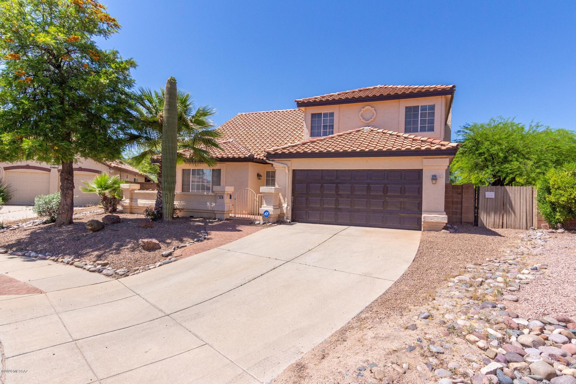 8190 N Brookshire Court