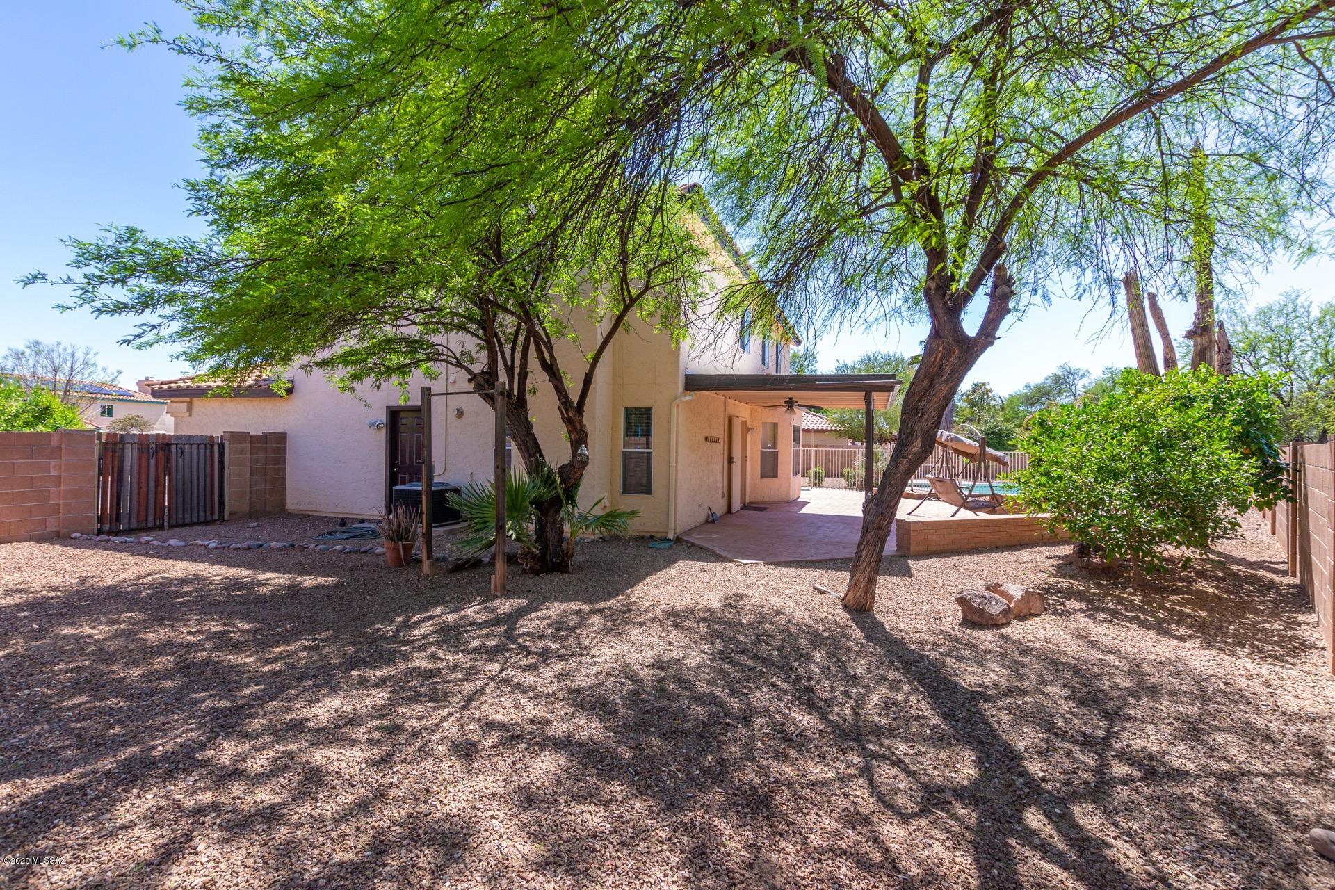 8190 N Brookshire Court