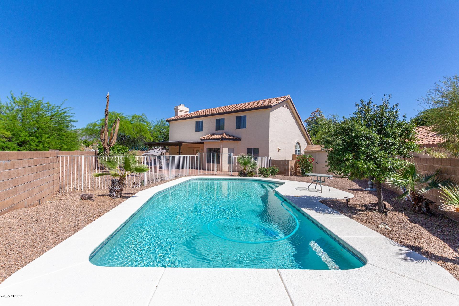 8190 N Brookshire Court