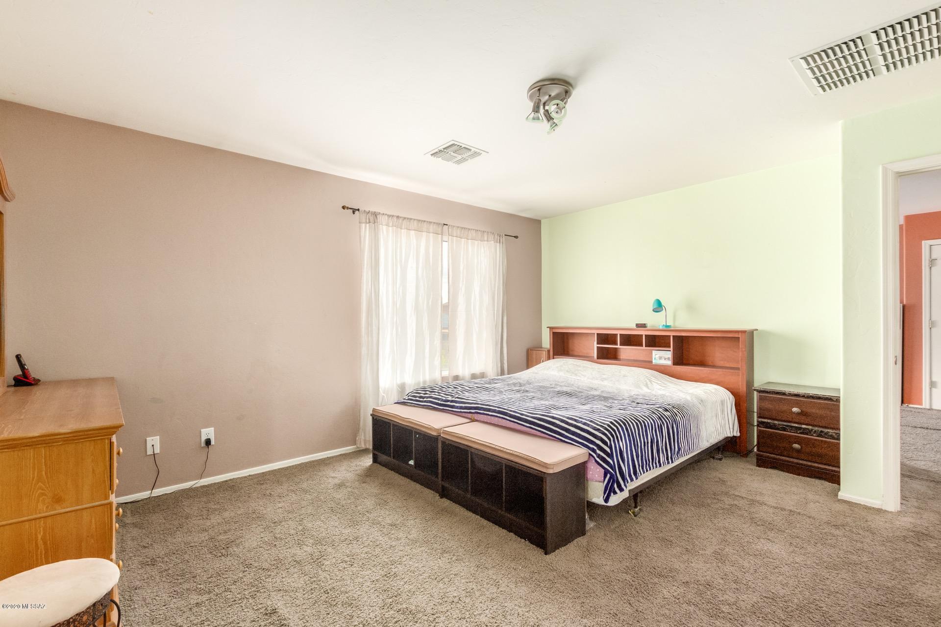 6949 S Goshawk Drive