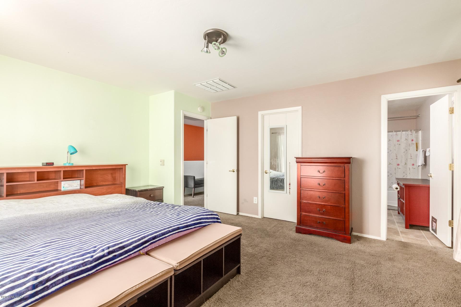 6949 S Goshawk Drive