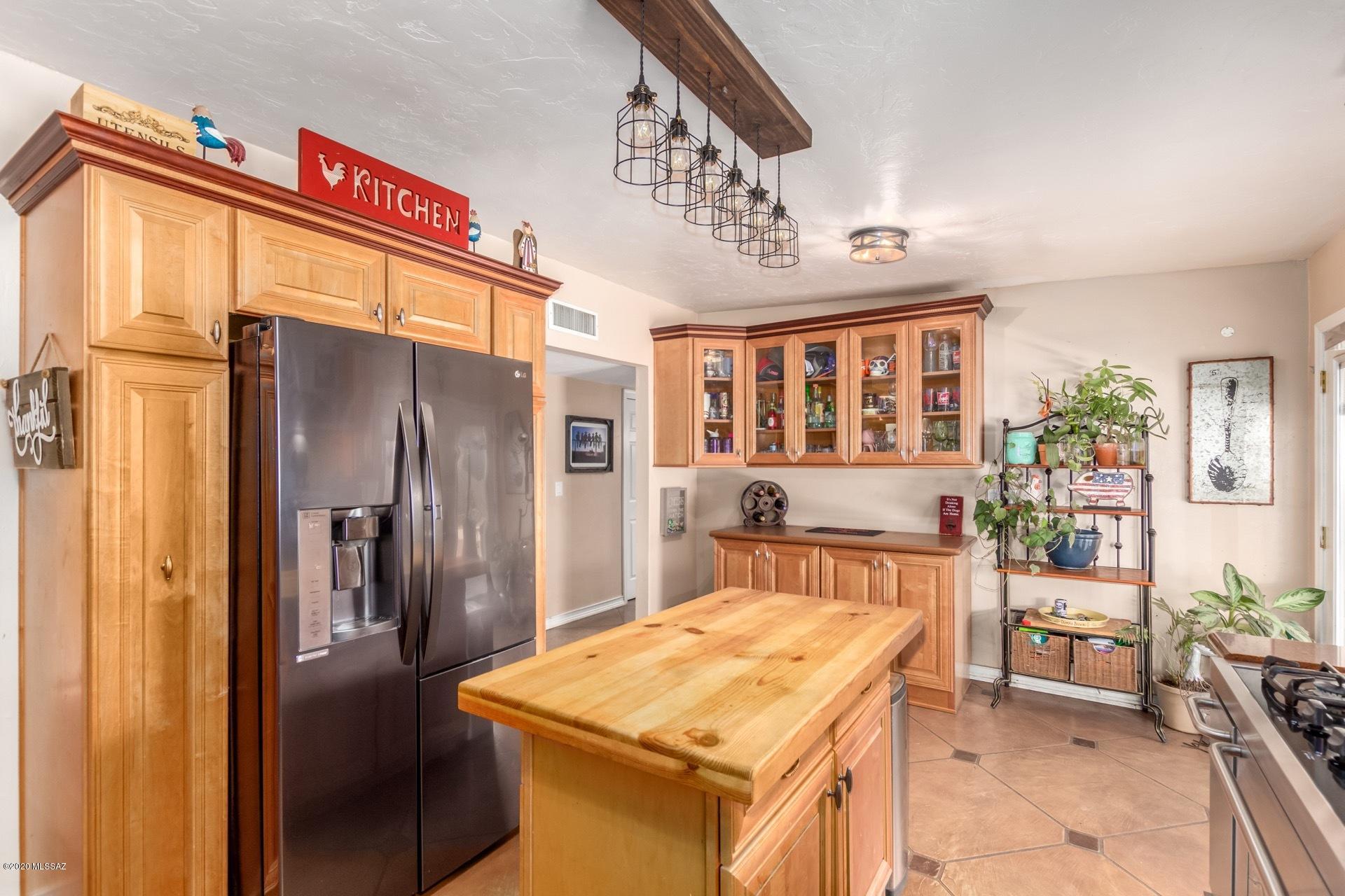 8822 E Holmes Street