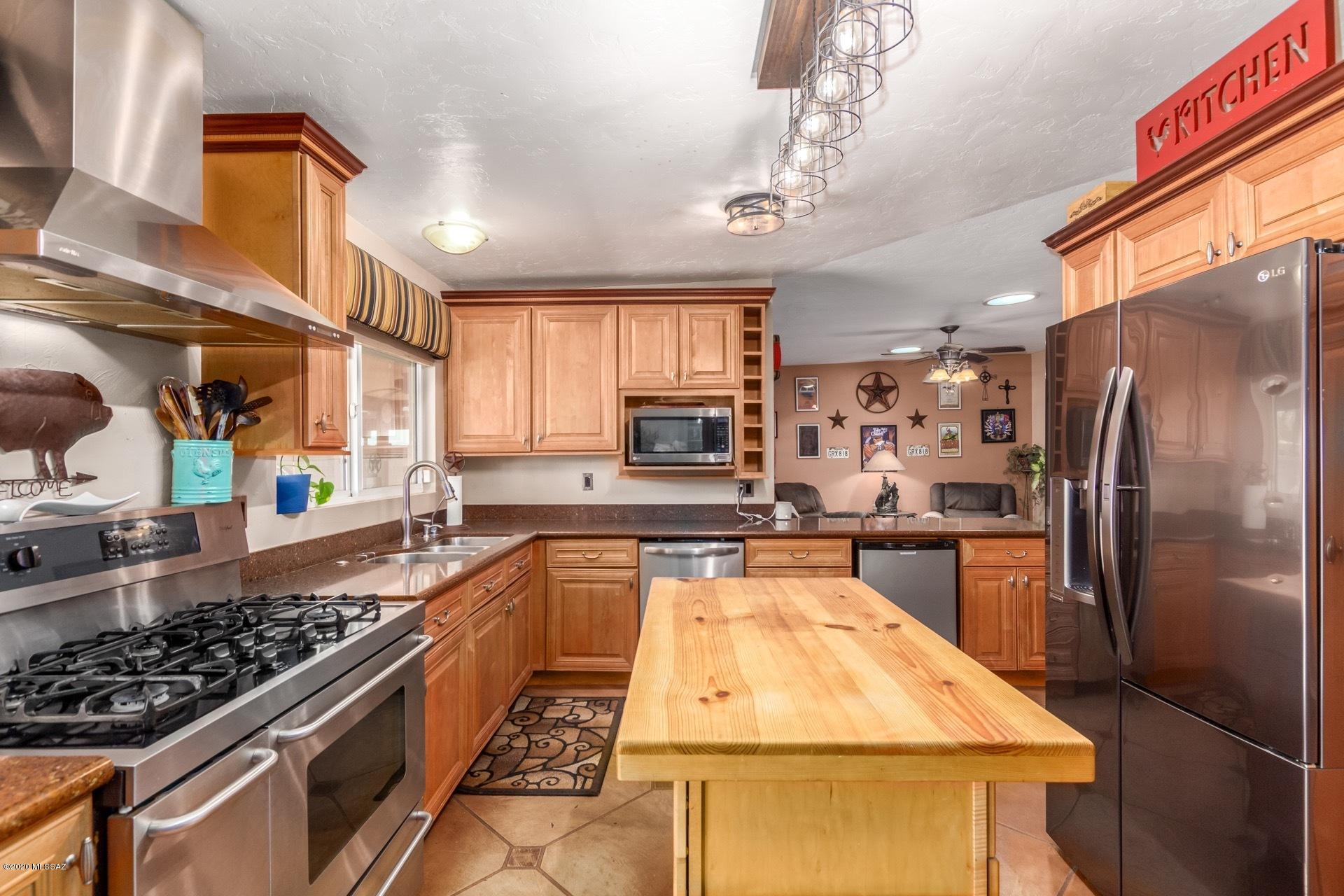 8822 E Holmes Street