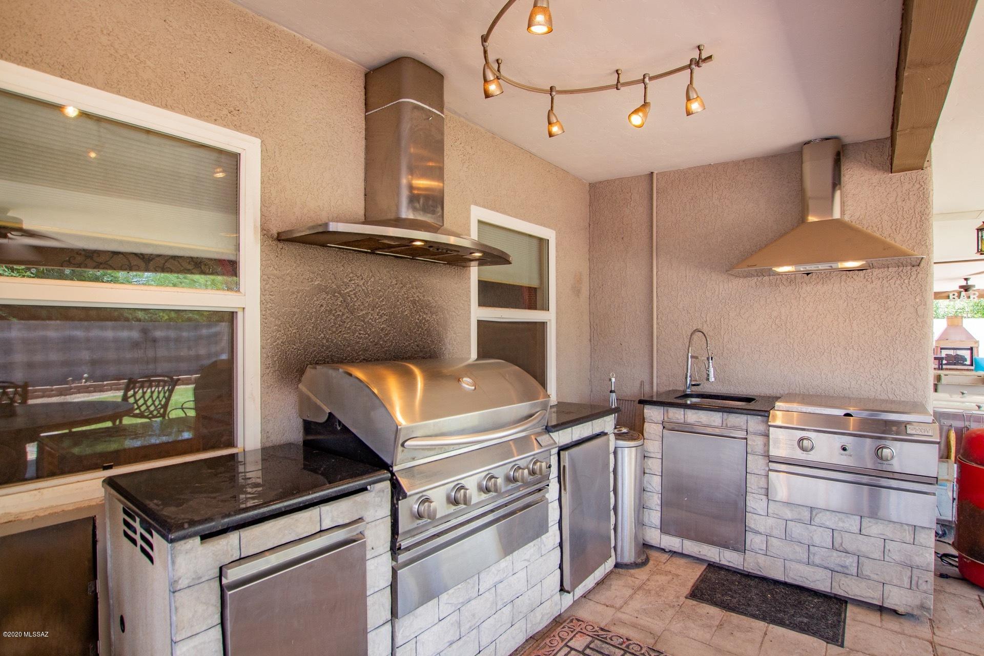 8822 E Holmes Street