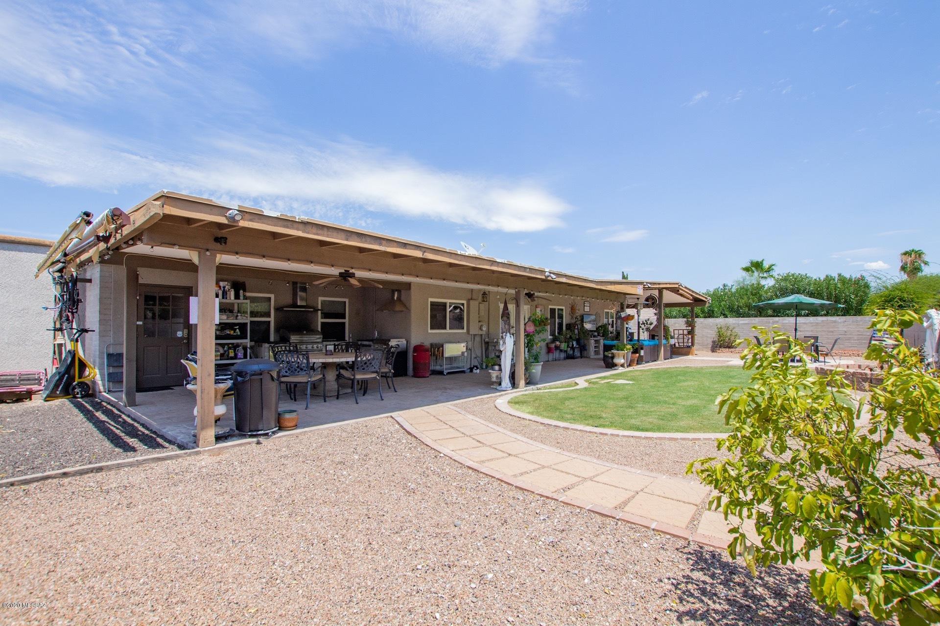 8822 E Holmes Street