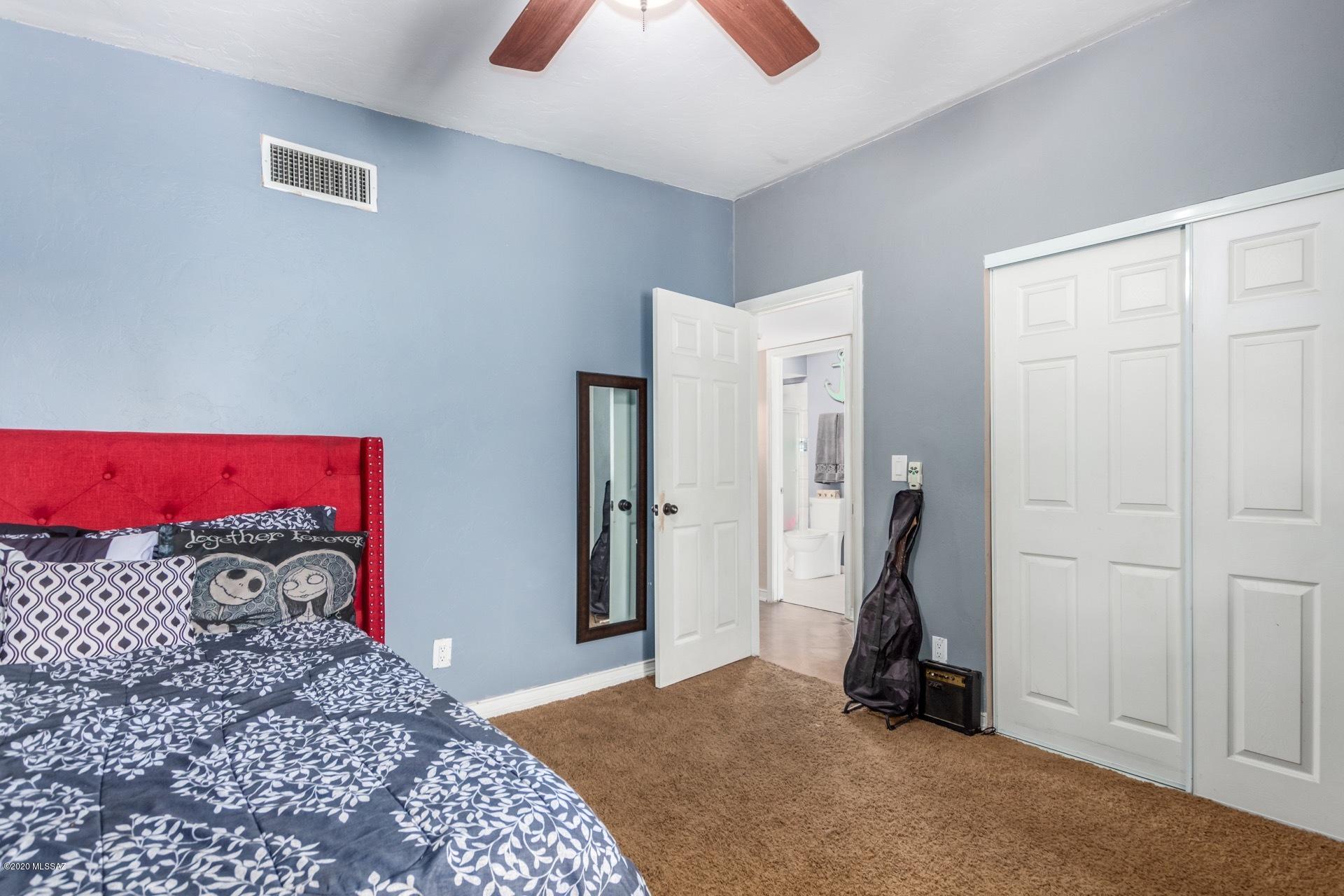 8822 E Holmes Street