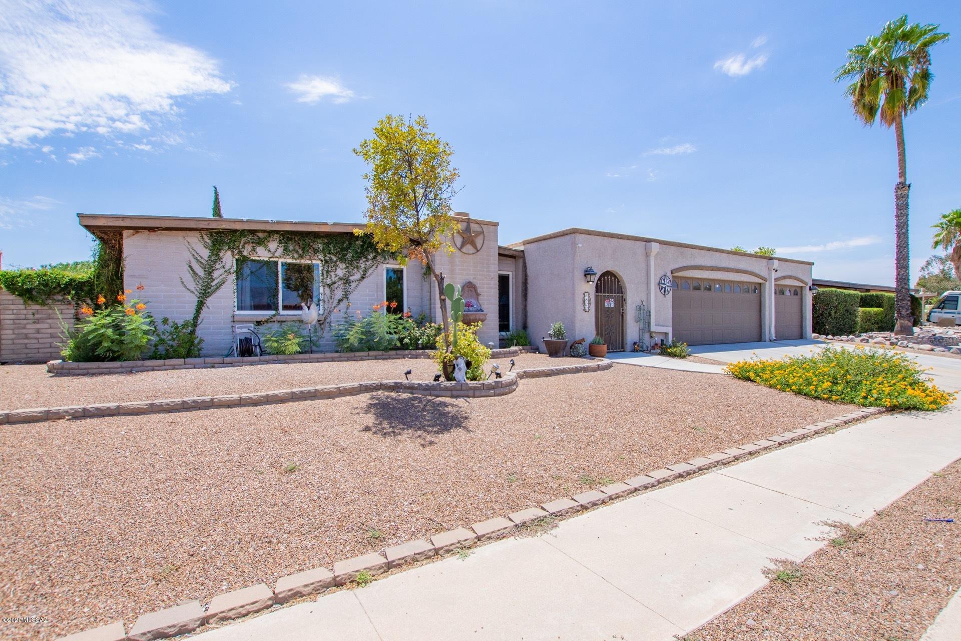 8822 E Holmes Street