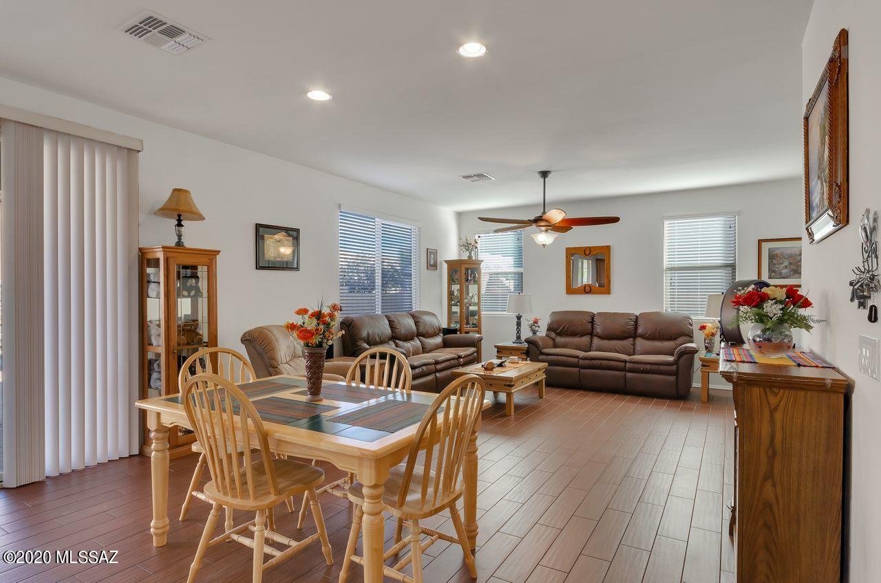 14320 N Arrowpoint Ash Avenue